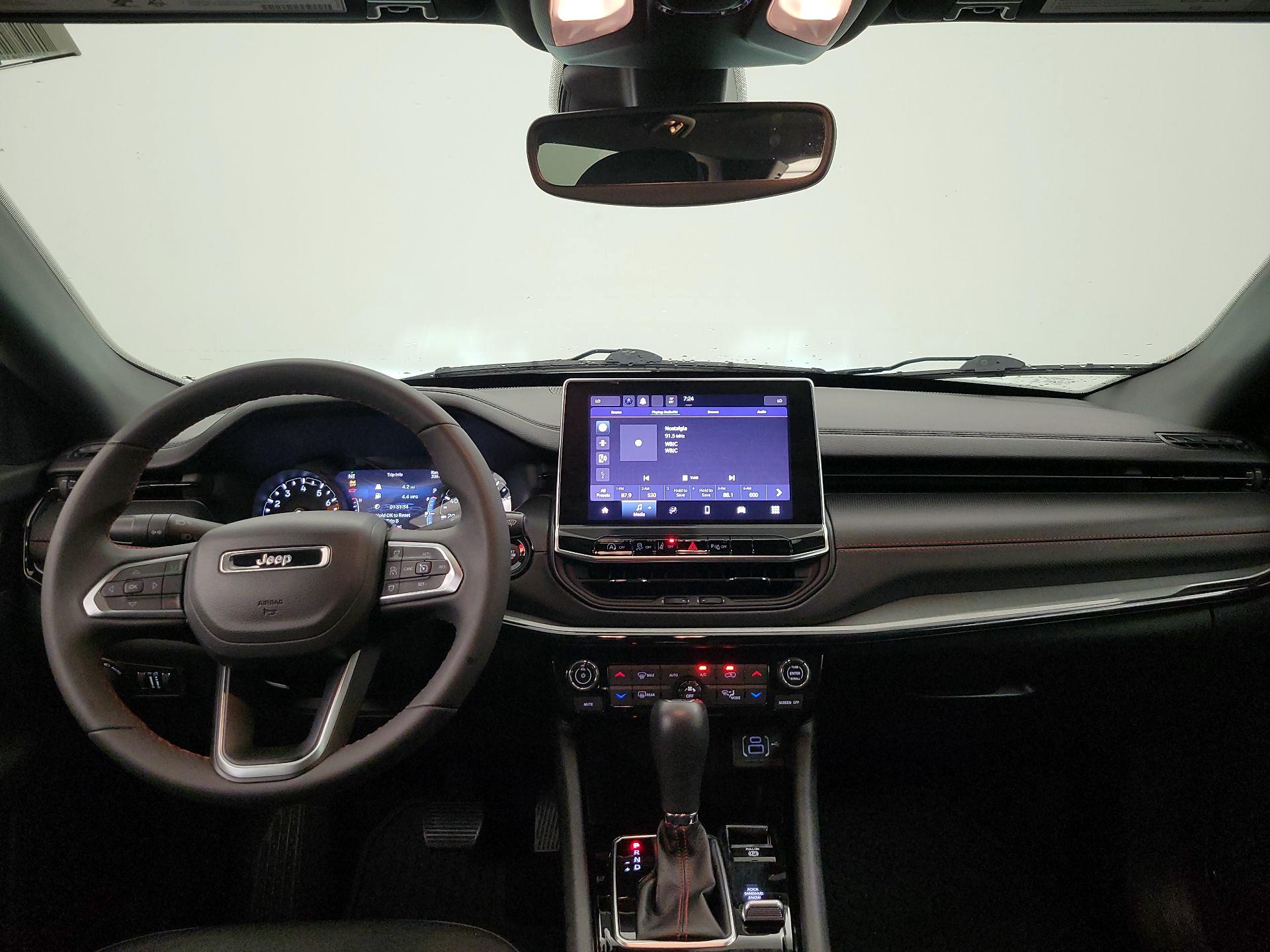 Thumbnail: 2024 Jeep Compass - 9