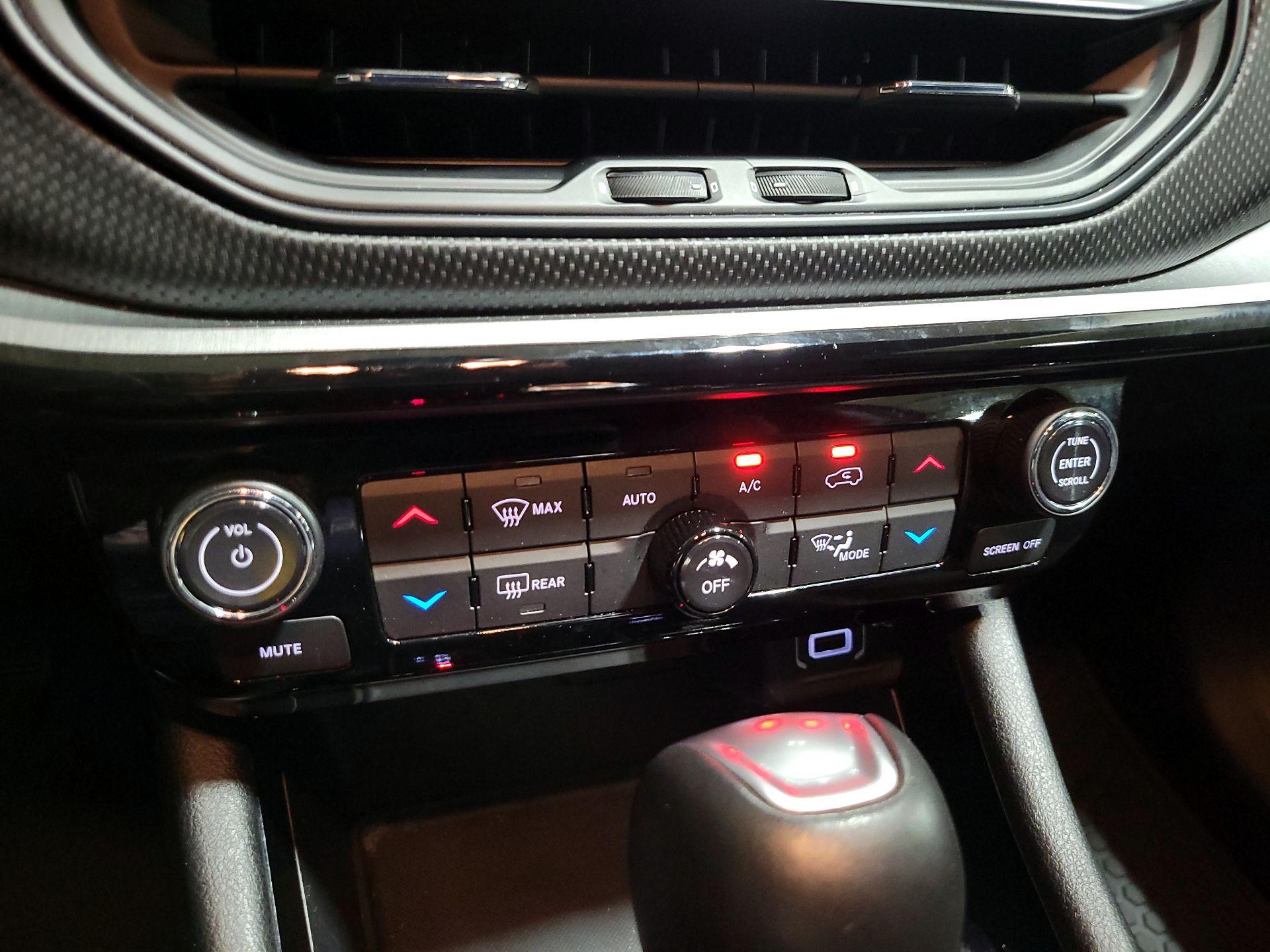 Thumbnail: 2024 Jeep Compass - 15