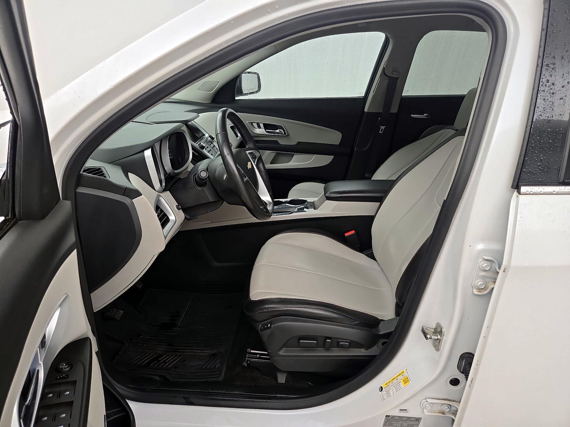 Thumbnail: 2017 Chevrolet Equinox - 11