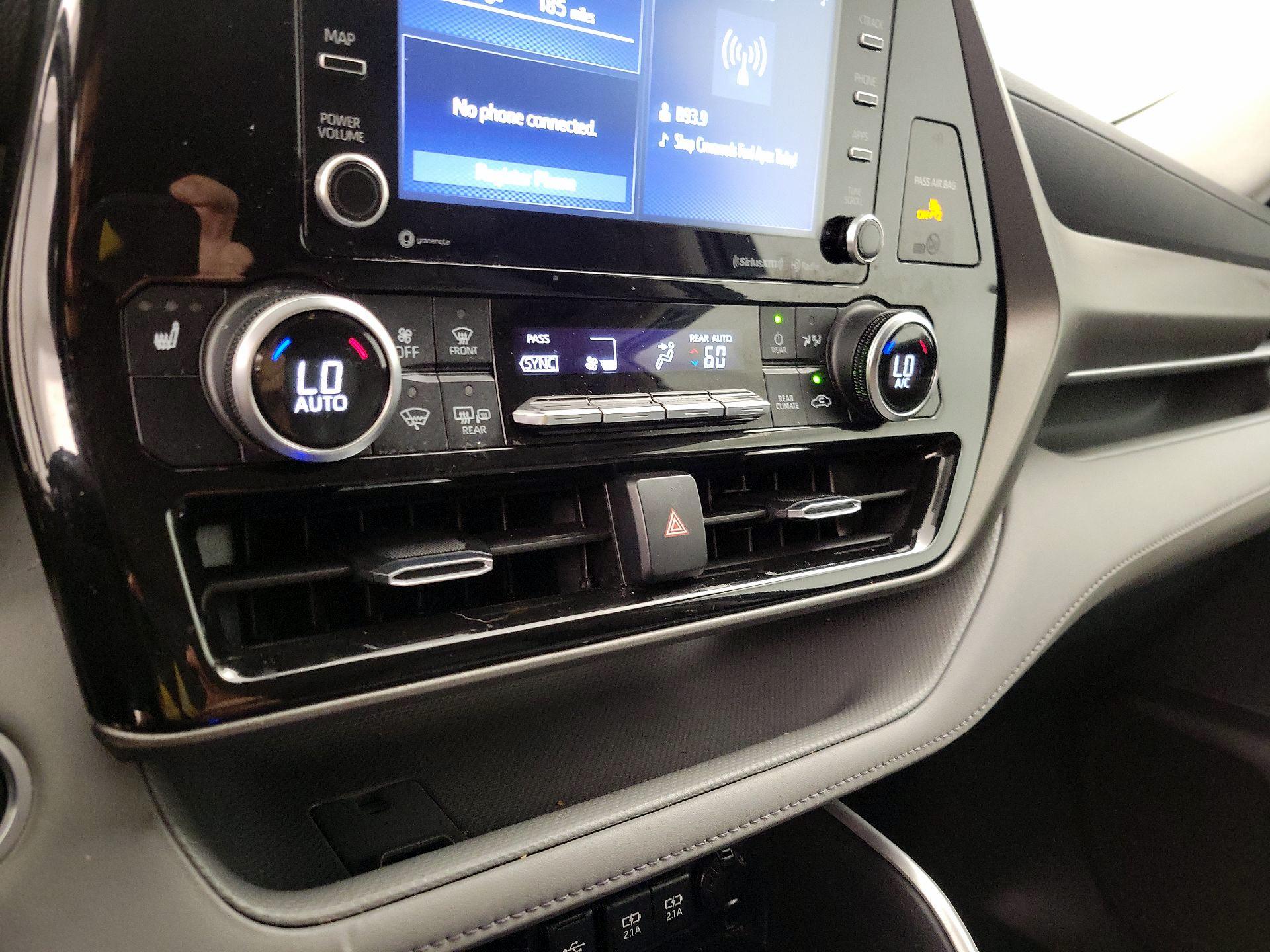 Thumbnail: 2021 Toyota Highlander - 16