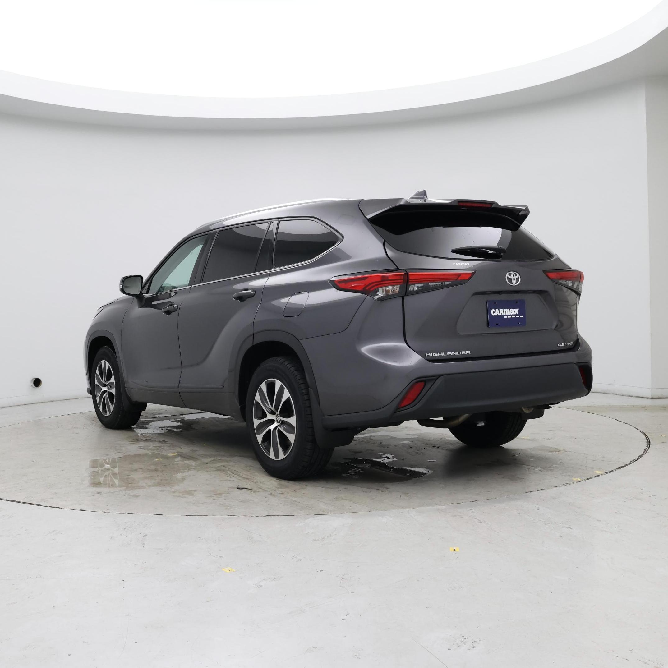 Thumbnail: 2021 Toyota Highlander - 2