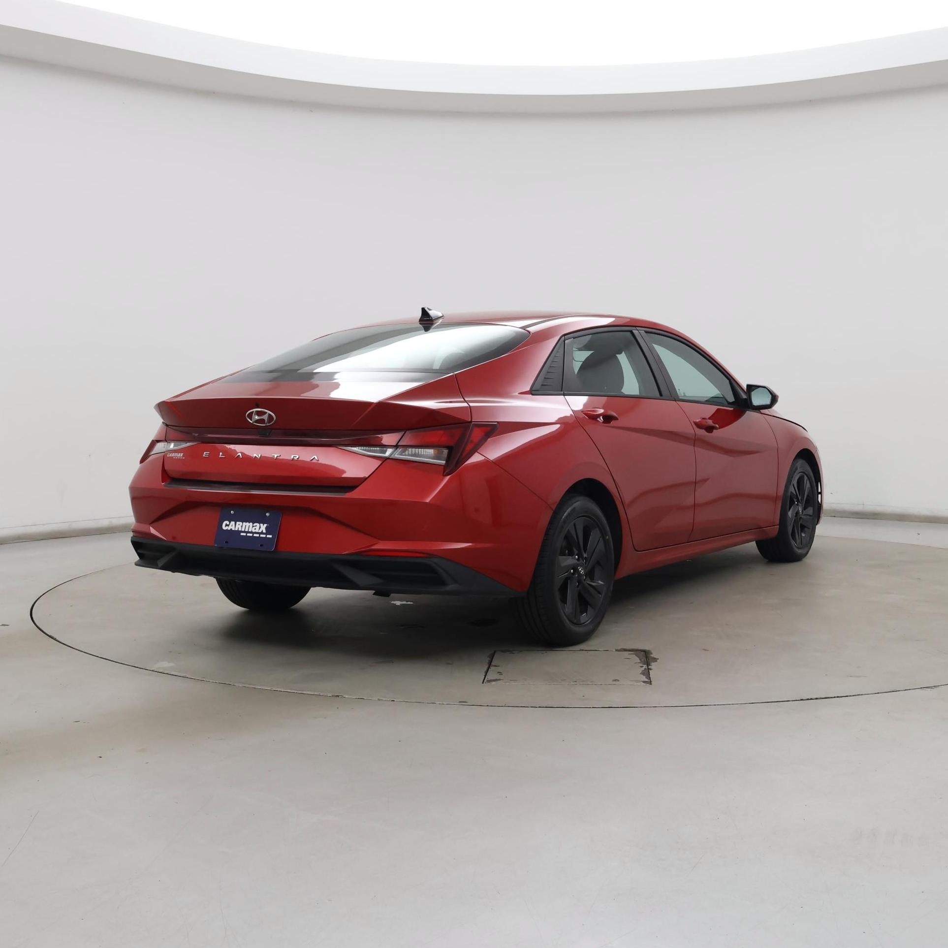 Thumbnail: 2021 Hyundai Elantra - 8