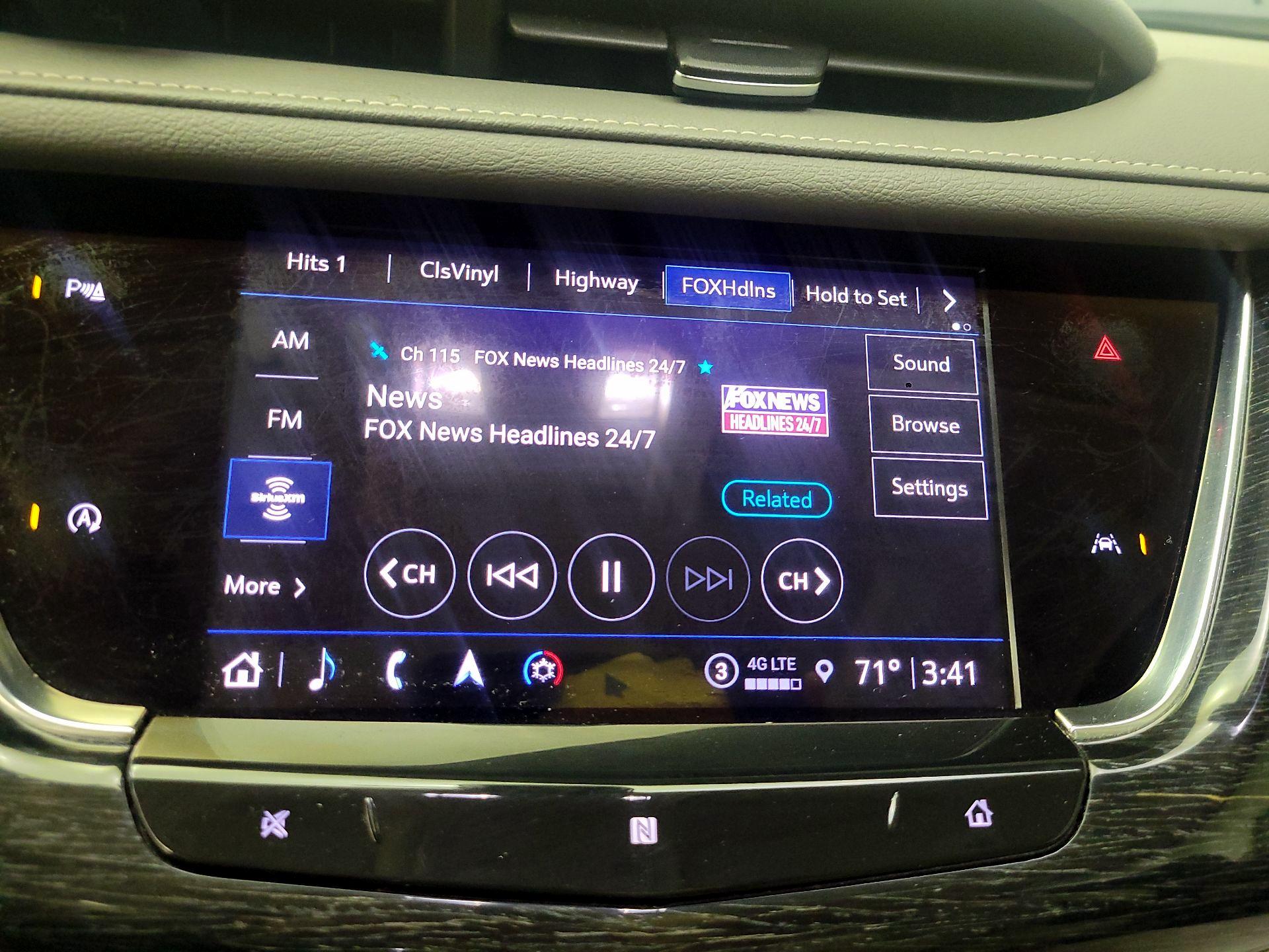 Thumbnail: 2021 Cadillac XT6 - 15