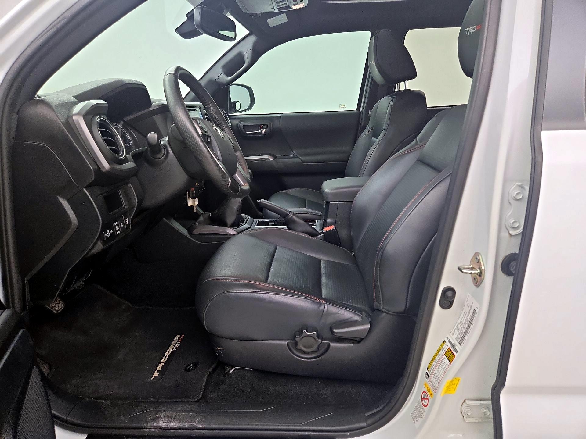 Thumbnail: 2019 Toyota Tacoma - 11