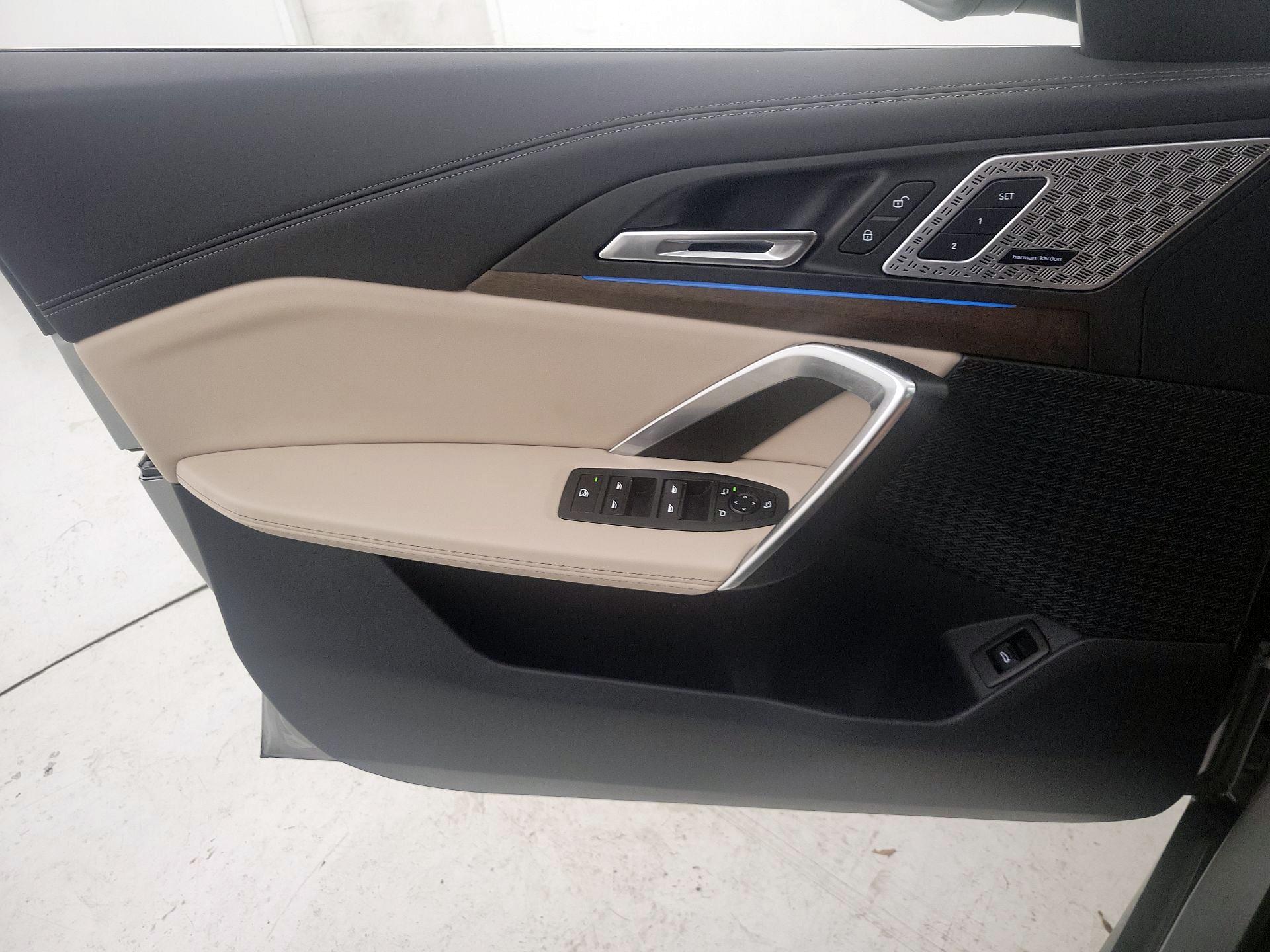 Thumbnail: 2025 BMW X1 - 12