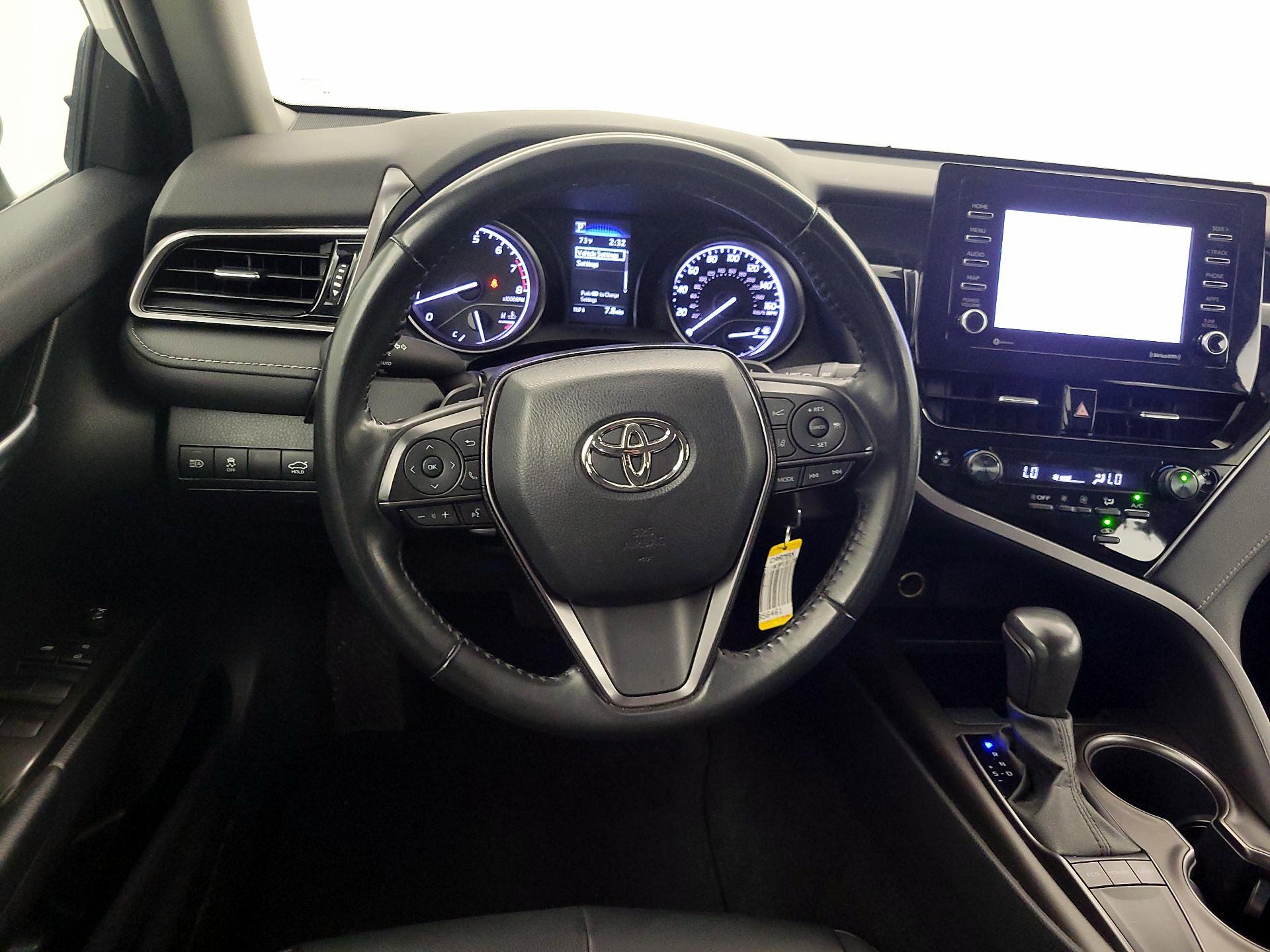 Thumbnail: 2023 Toyota Camry - 10