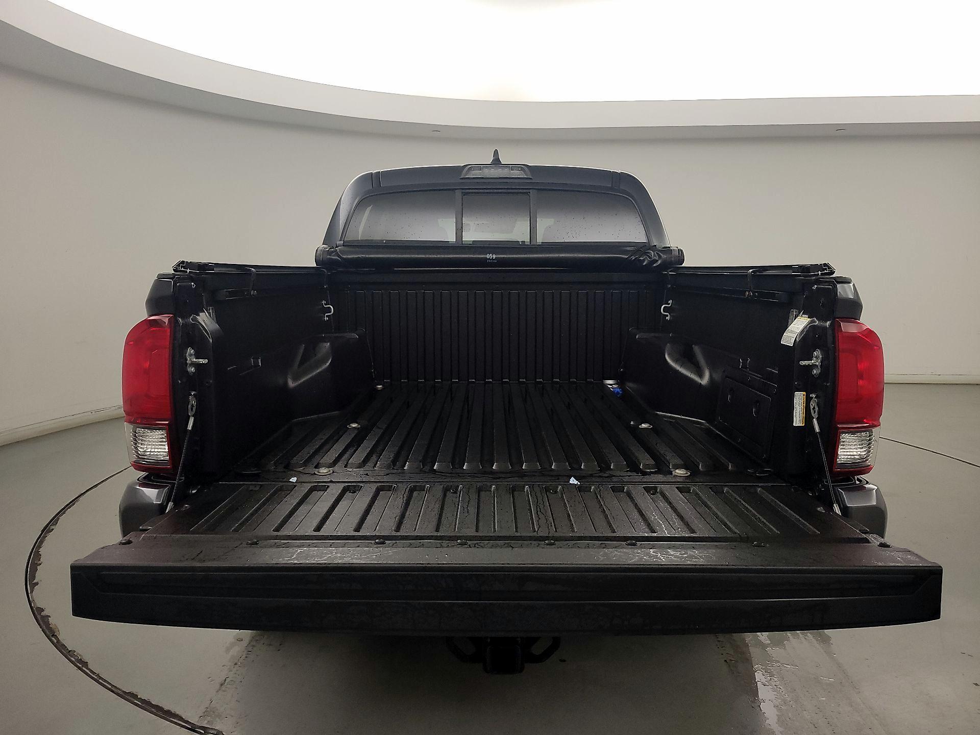 Thumbnail: 2022 Toyota Tacoma - 20