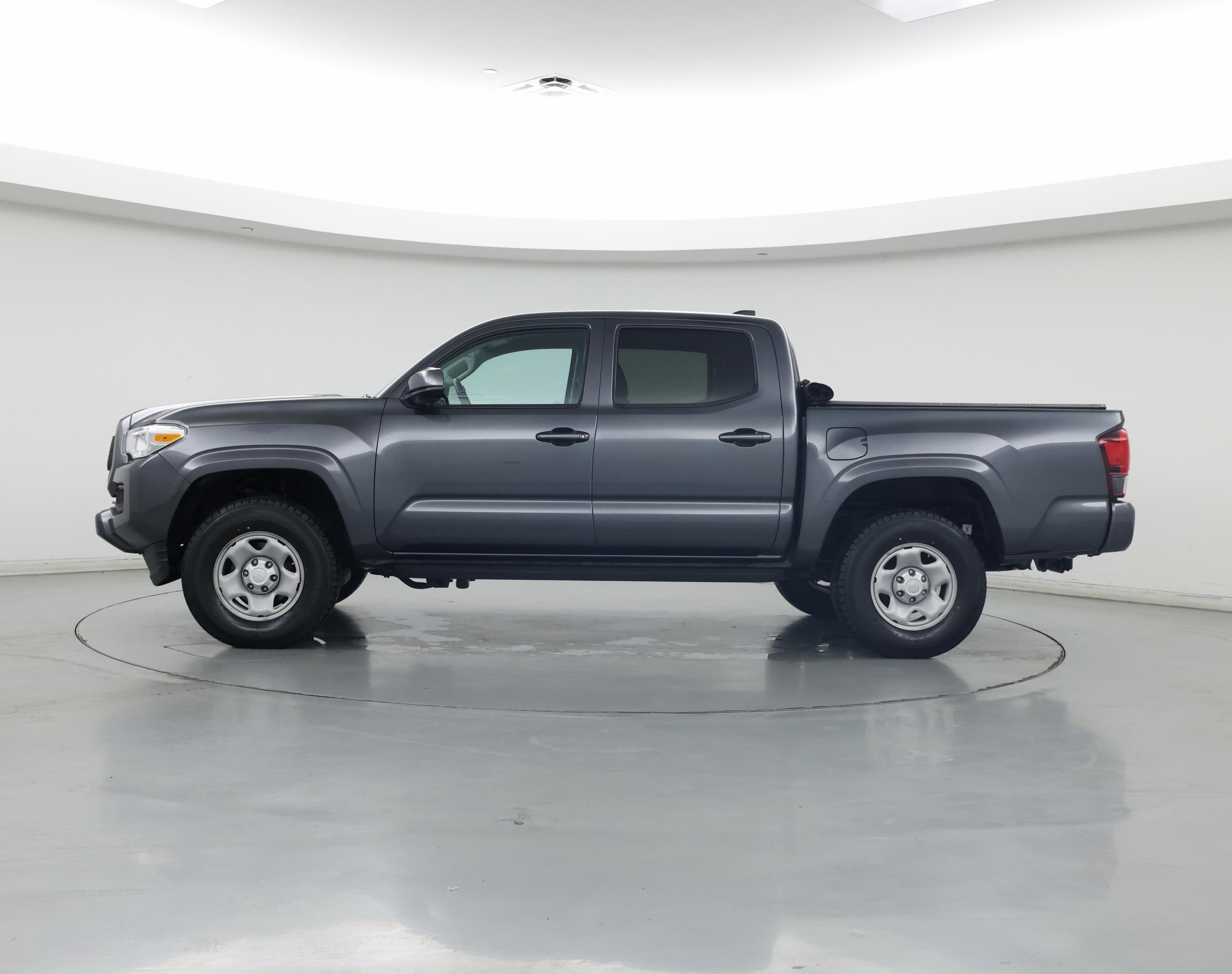 Thumbnail: 2022 Toyota Tacoma - 3