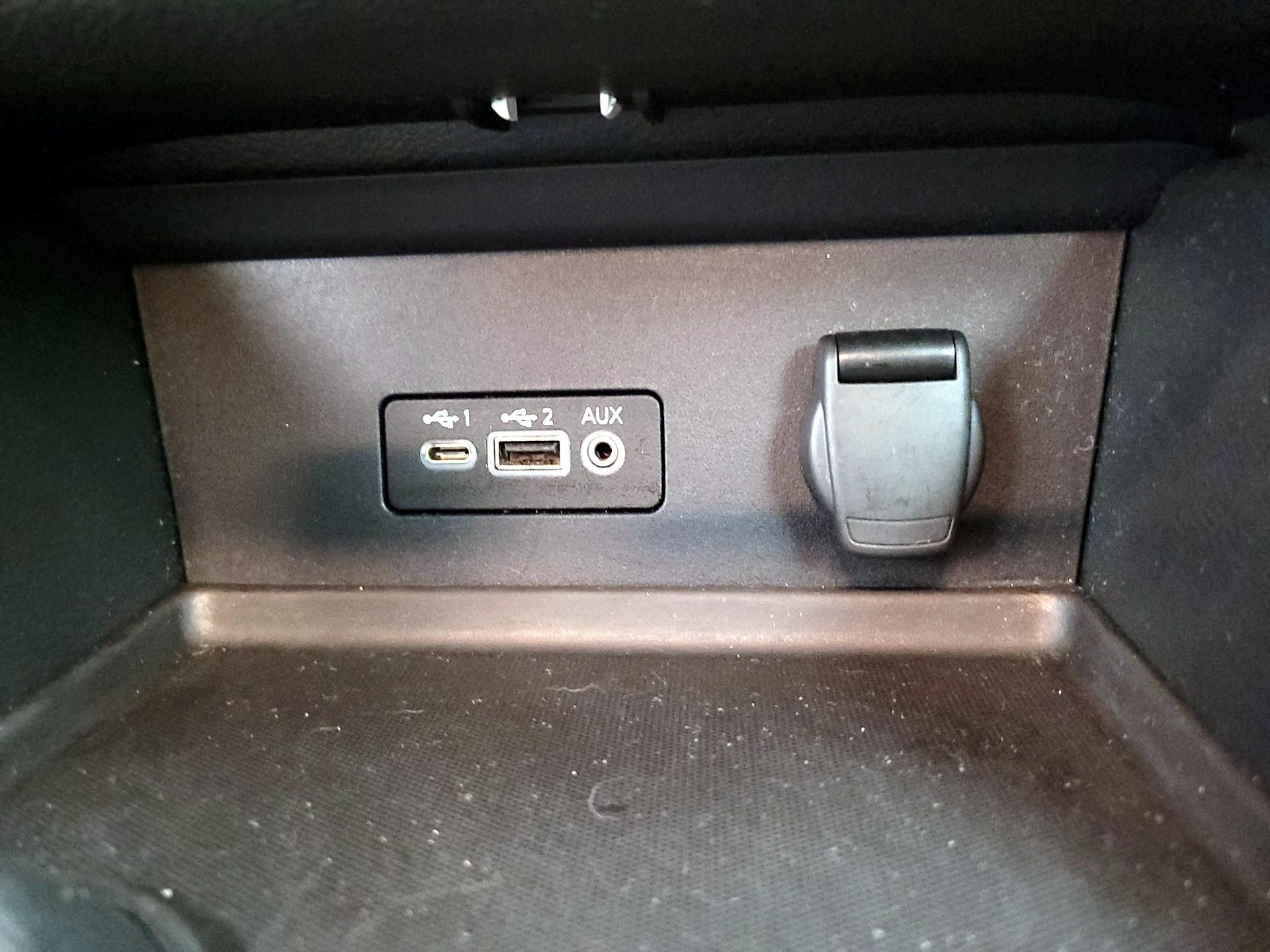 Thumbnail: 2023 Nissan Sentra - 16