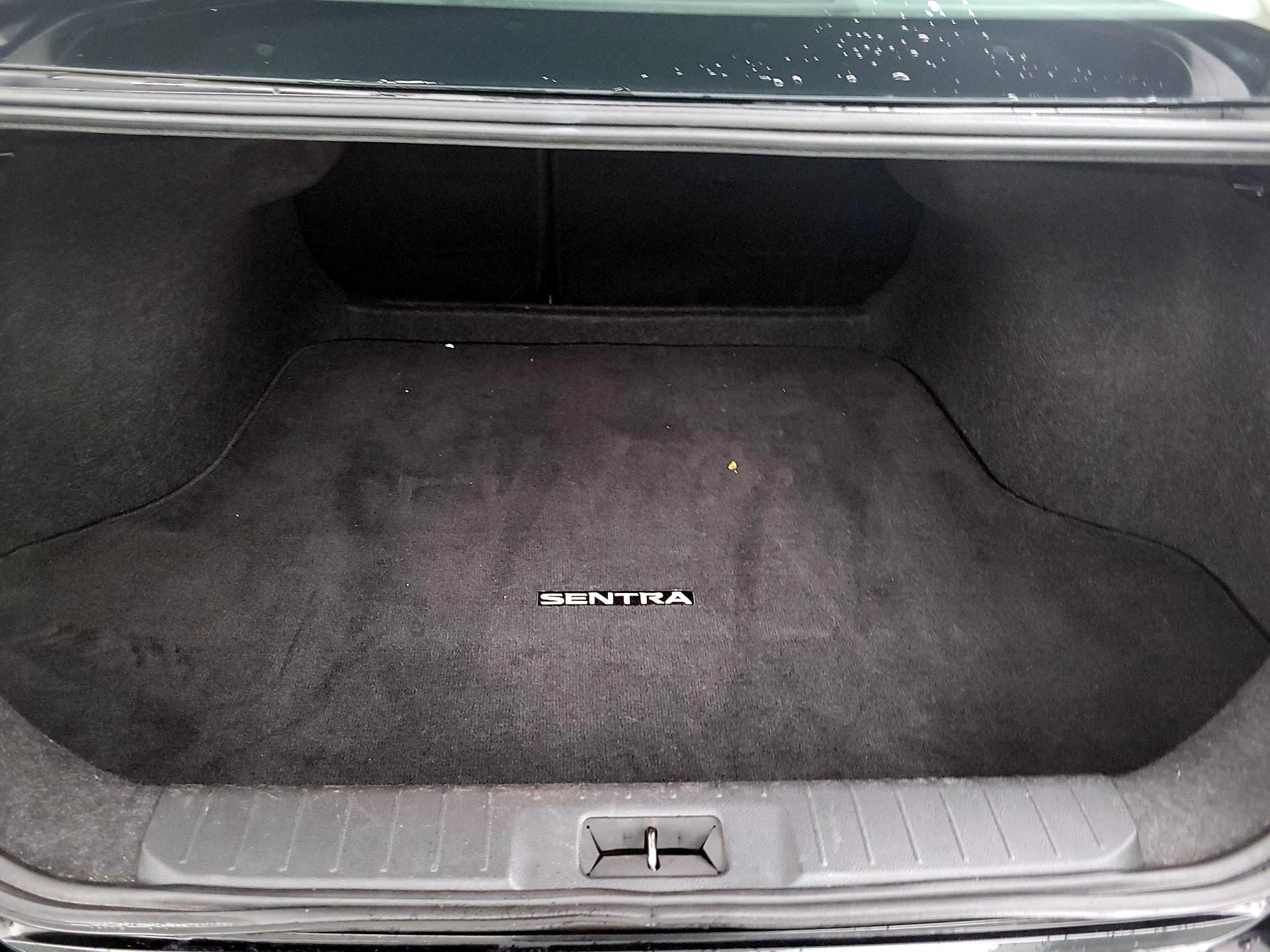 Thumbnail: 2023 Nissan Sentra - 18