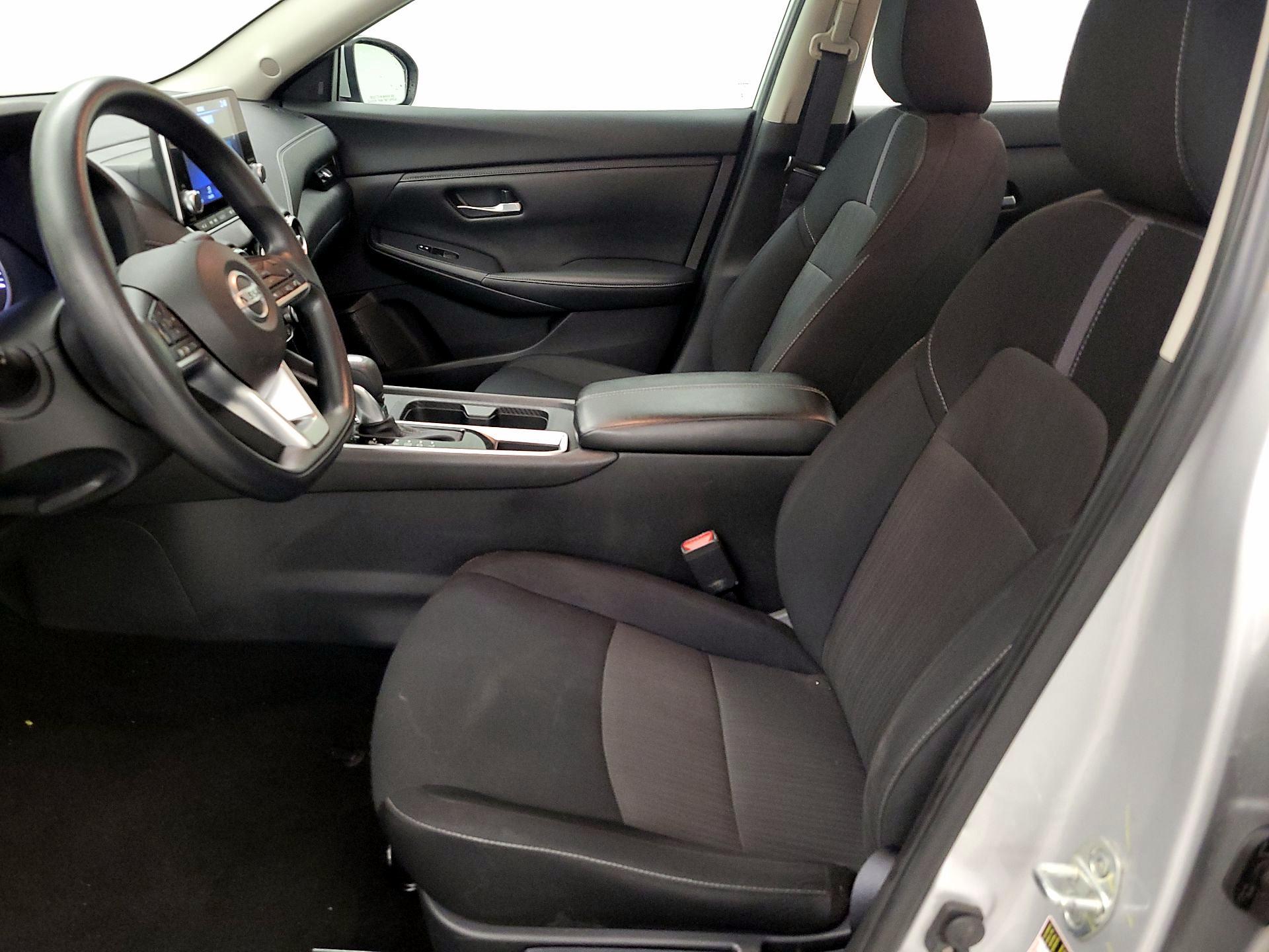 Thumbnail: 2023 Nissan Sentra - 9
