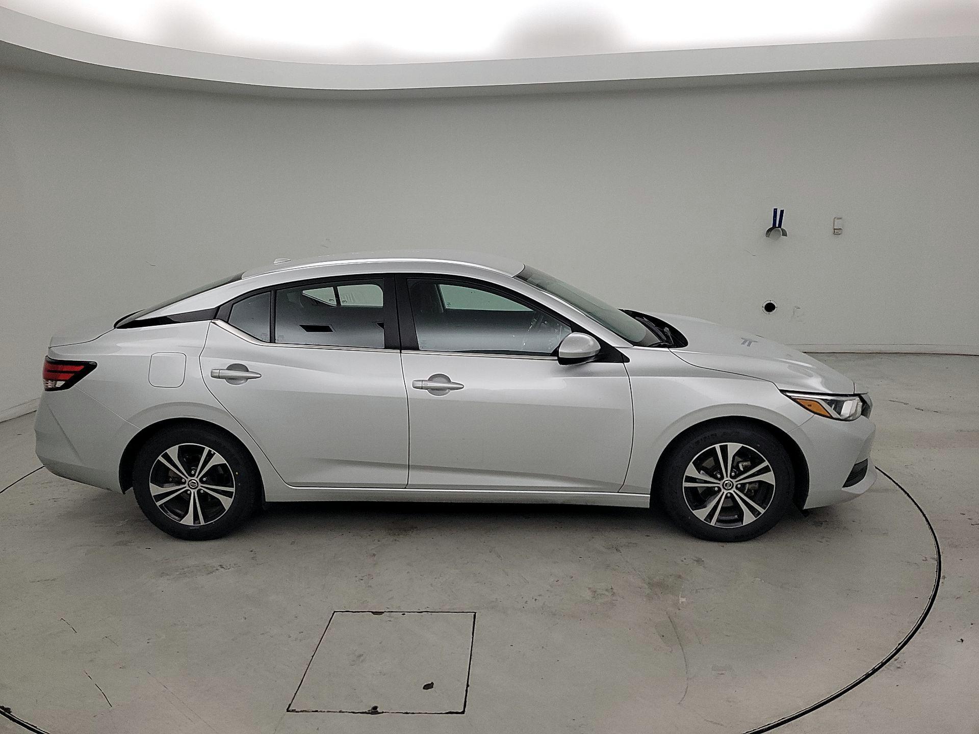 Thumbnail: 2023 Nissan Sentra - 4