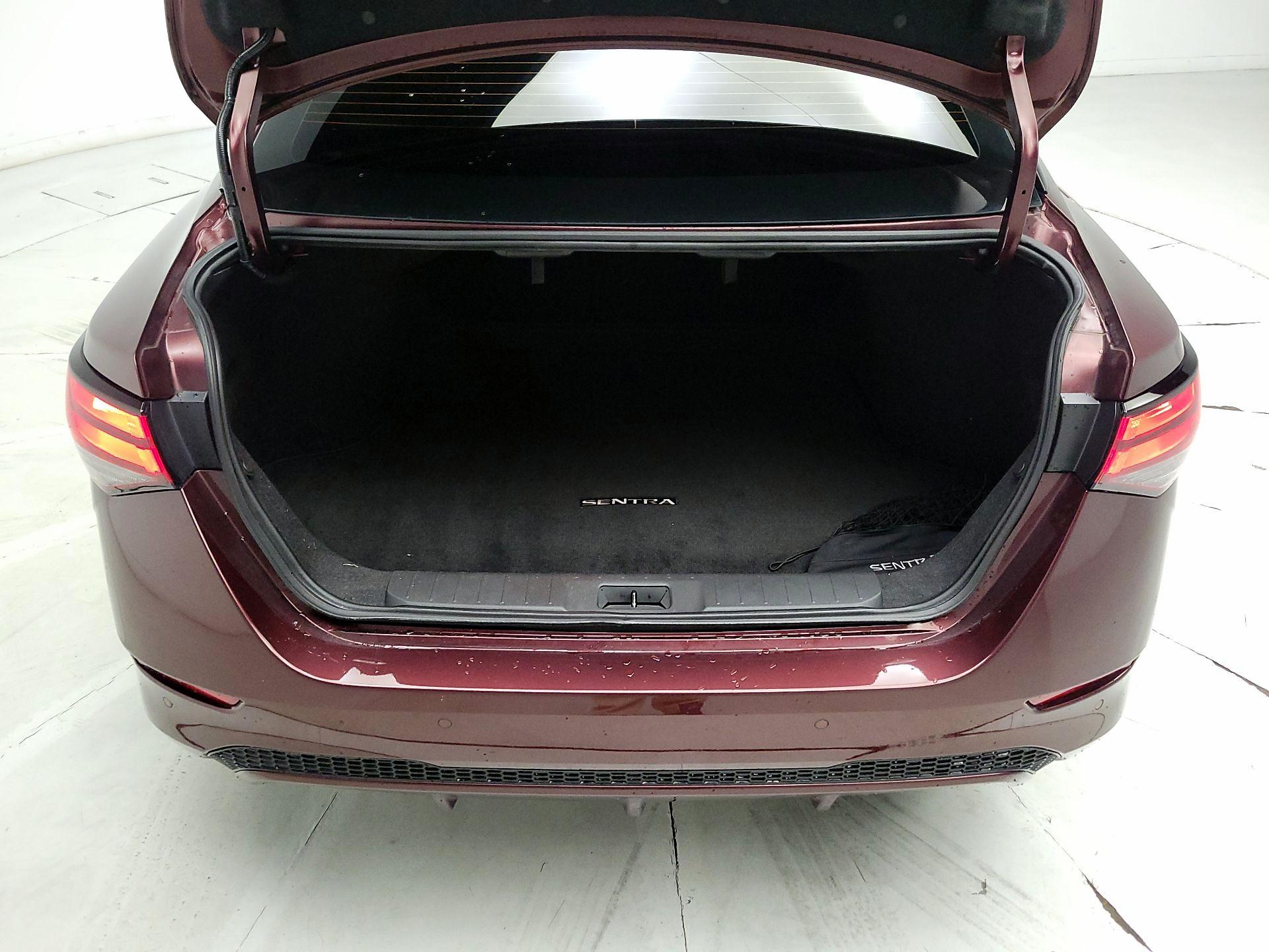 Thumbnail: 2023 Nissan Sentra - 19