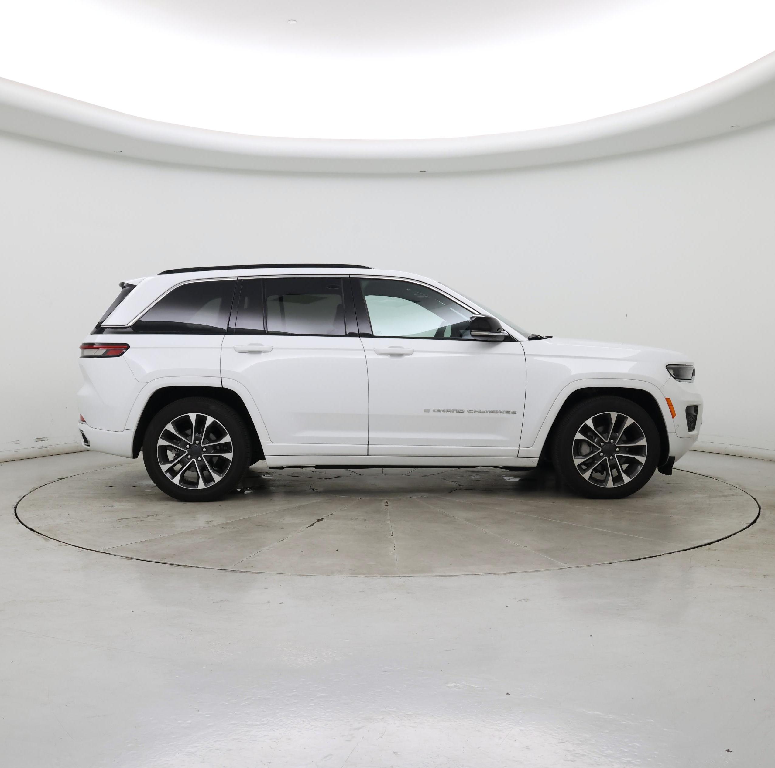 Thumbnail: 2024 Jeep Grand Cherokee - 7