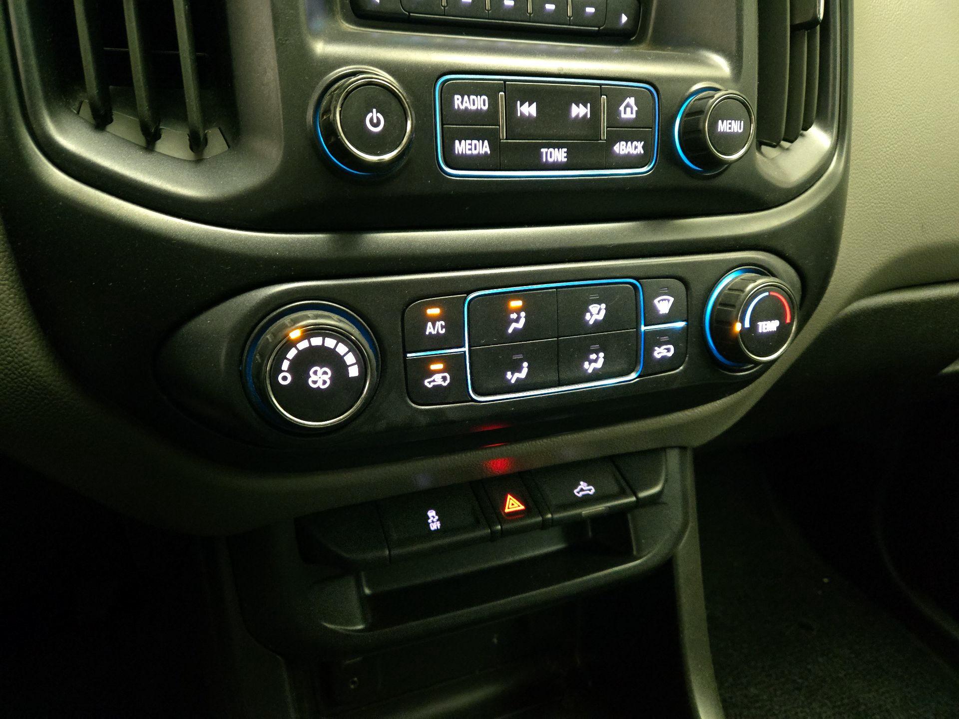 Thumbnail: 2016 Chevrolet Colorado - 16