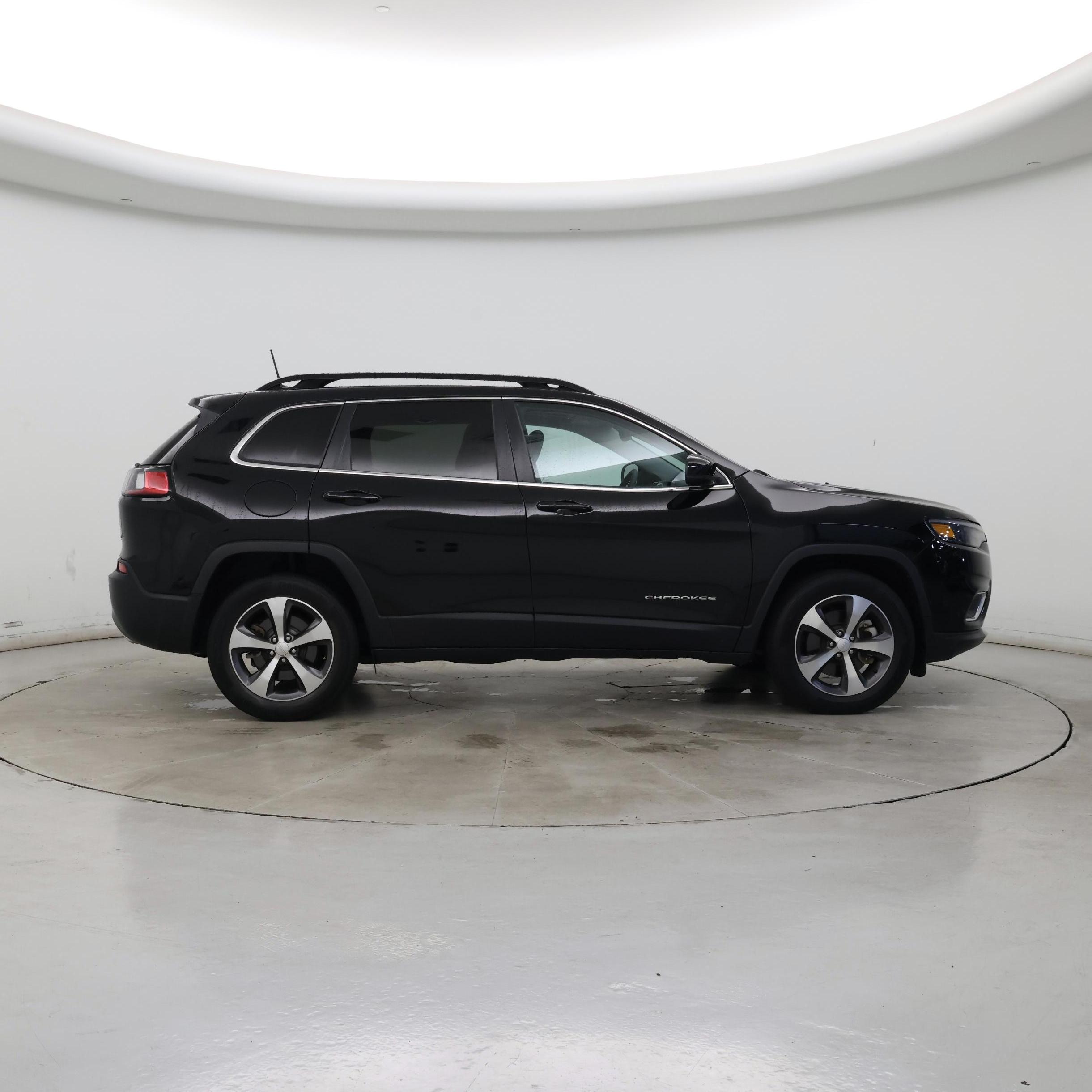 Thumbnail: 2022 Jeep Cherokee - 7