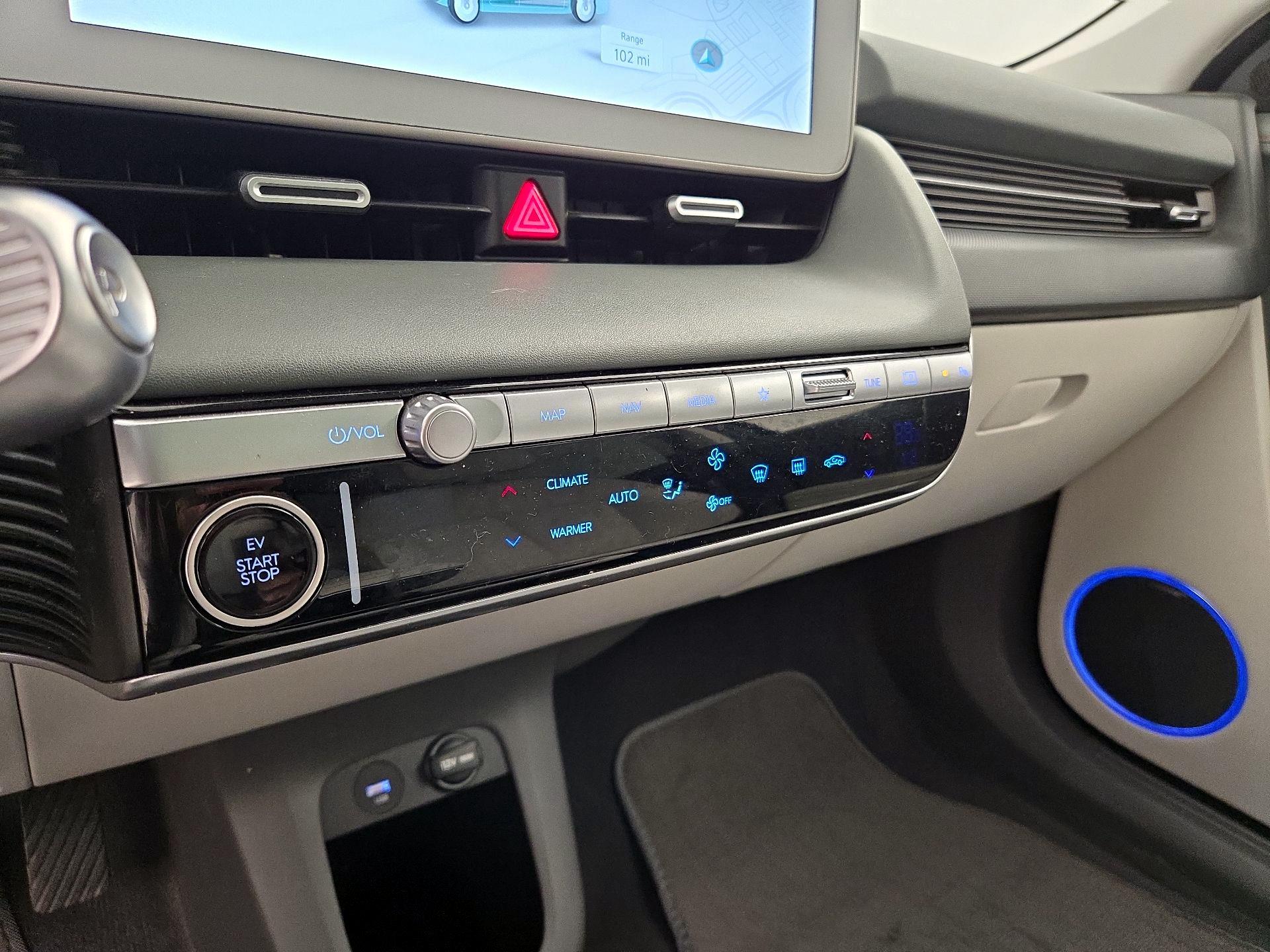 Thumbnail: 2022 Hyundai Ioniq 5 - 17