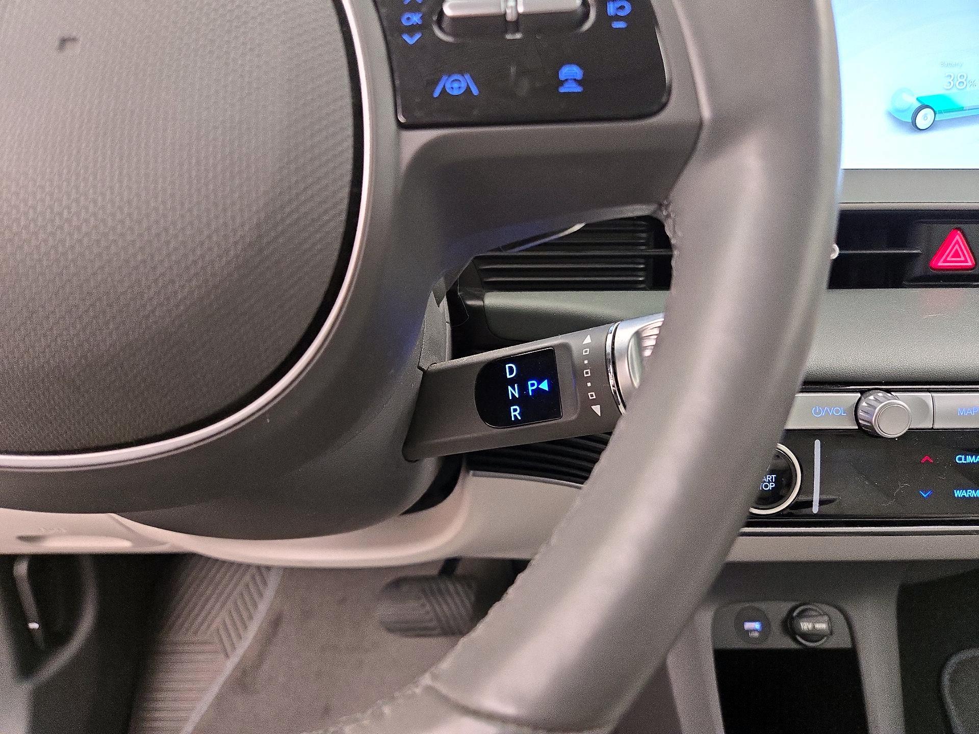 Thumbnail: 2022 Hyundai Ioniq 5 - 18