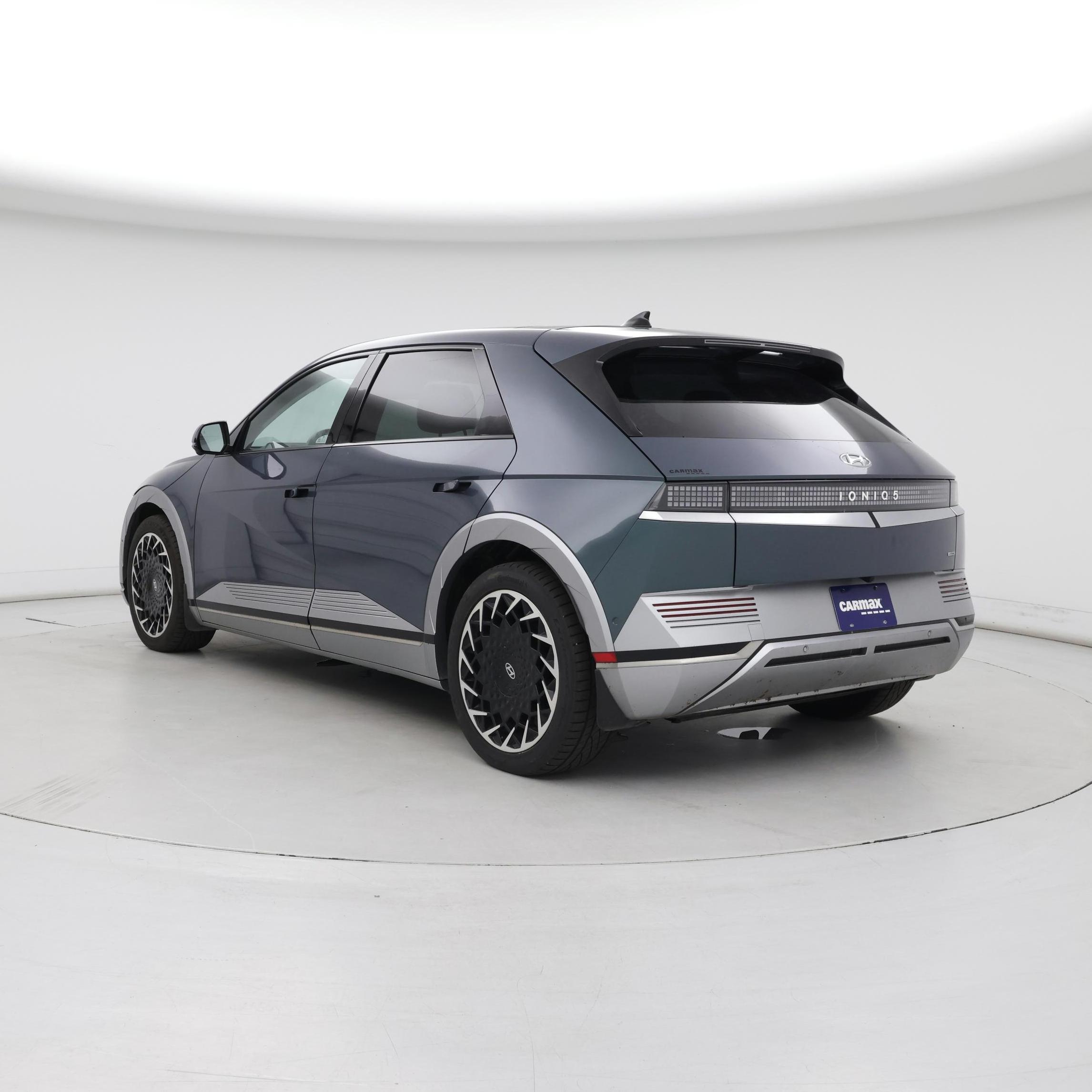 Thumbnail: 2022 Hyundai Ioniq 5 - 2