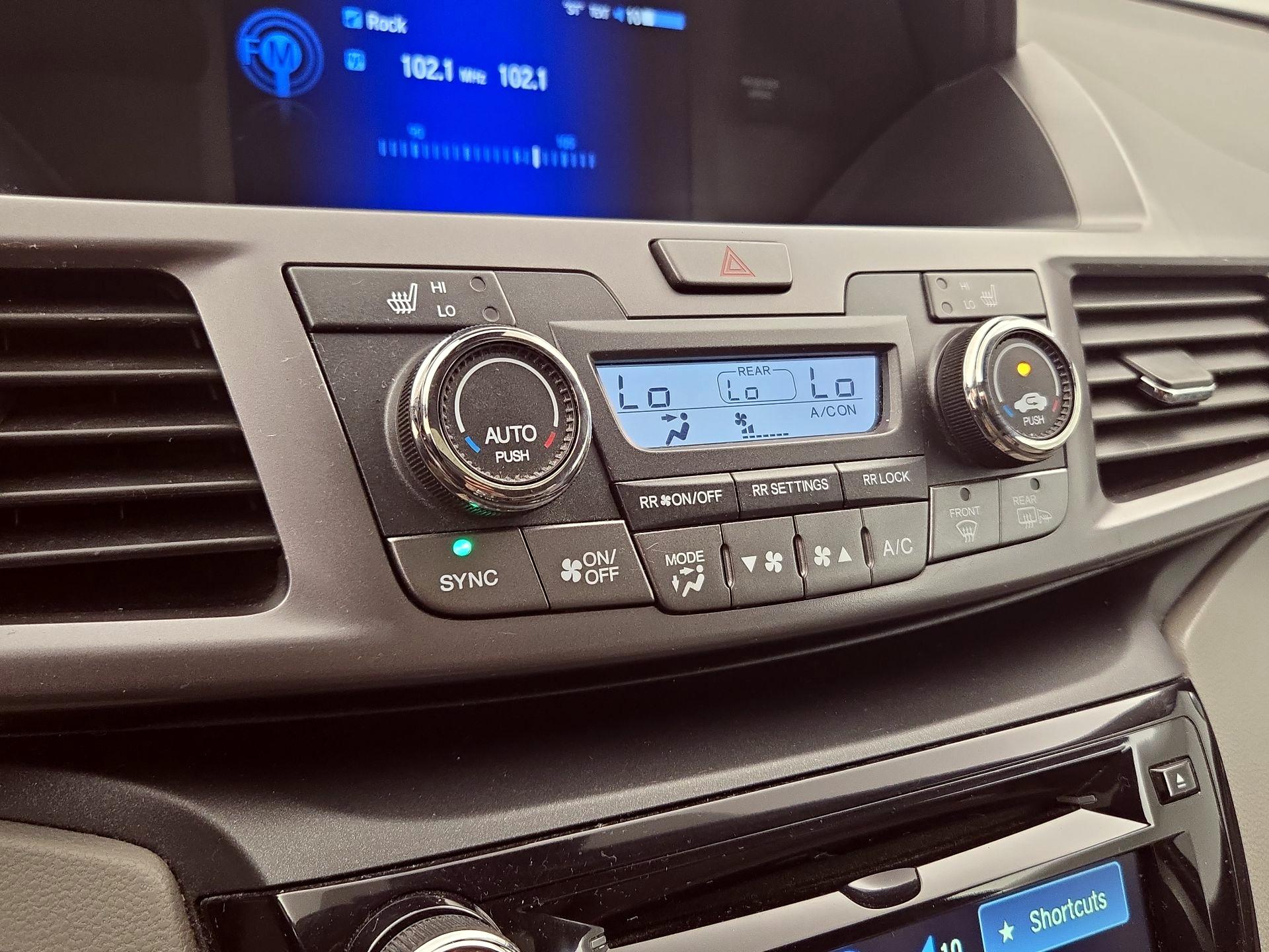 Thumbnail: 2014 Honda Odyssey - 16