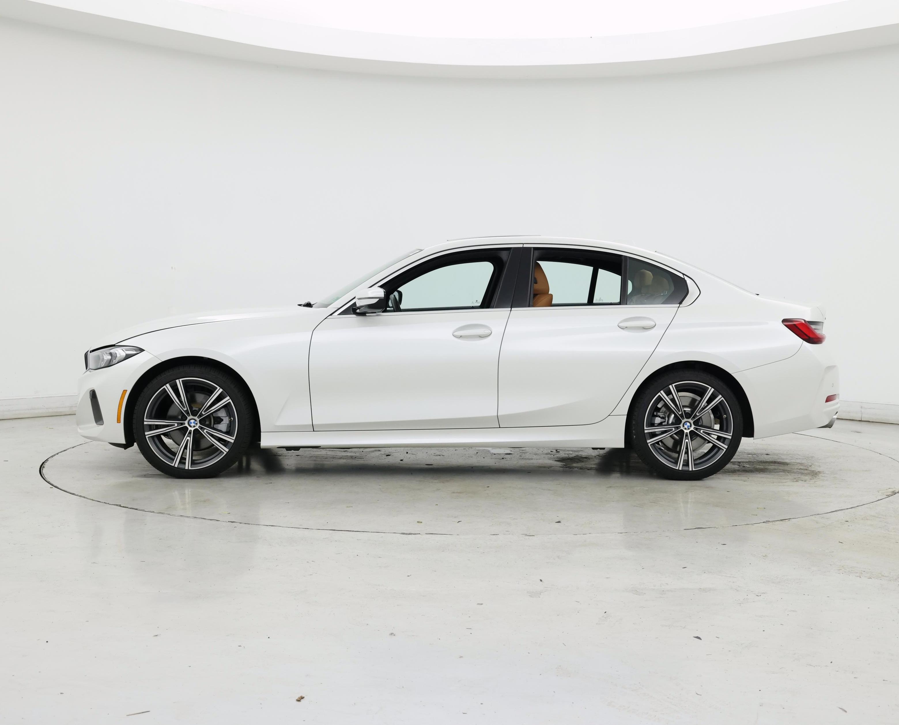 Thumbnail: 2023 BMW 3 Series - 3