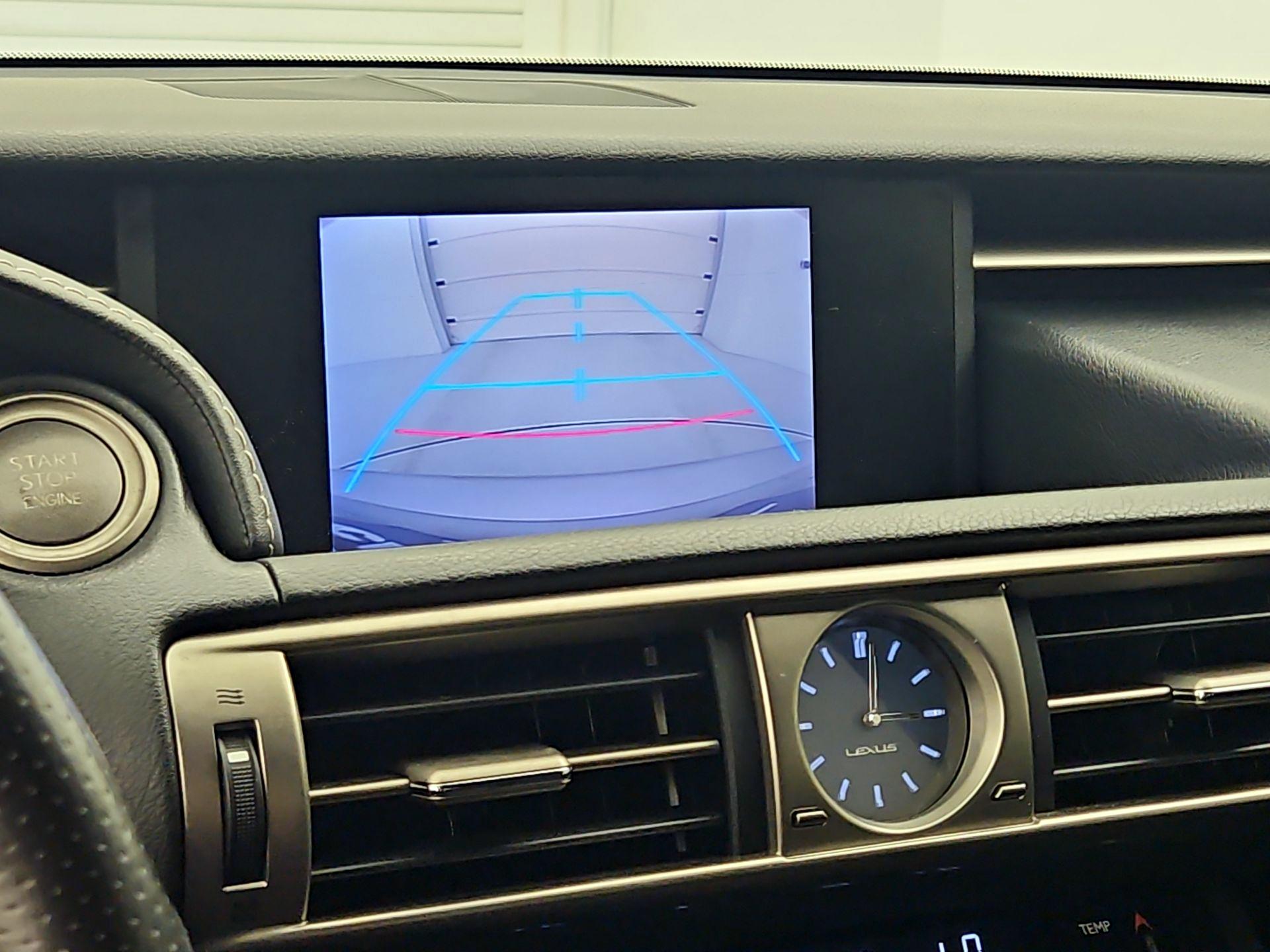 Thumbnail: 2014 Lexus IS - 15