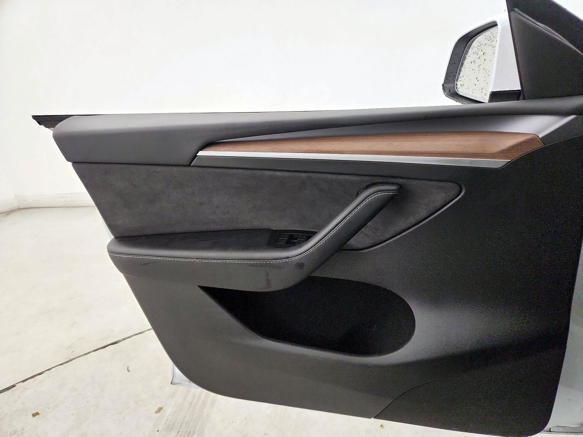 Thumbnail: 2024 Tesla Model Y - 12