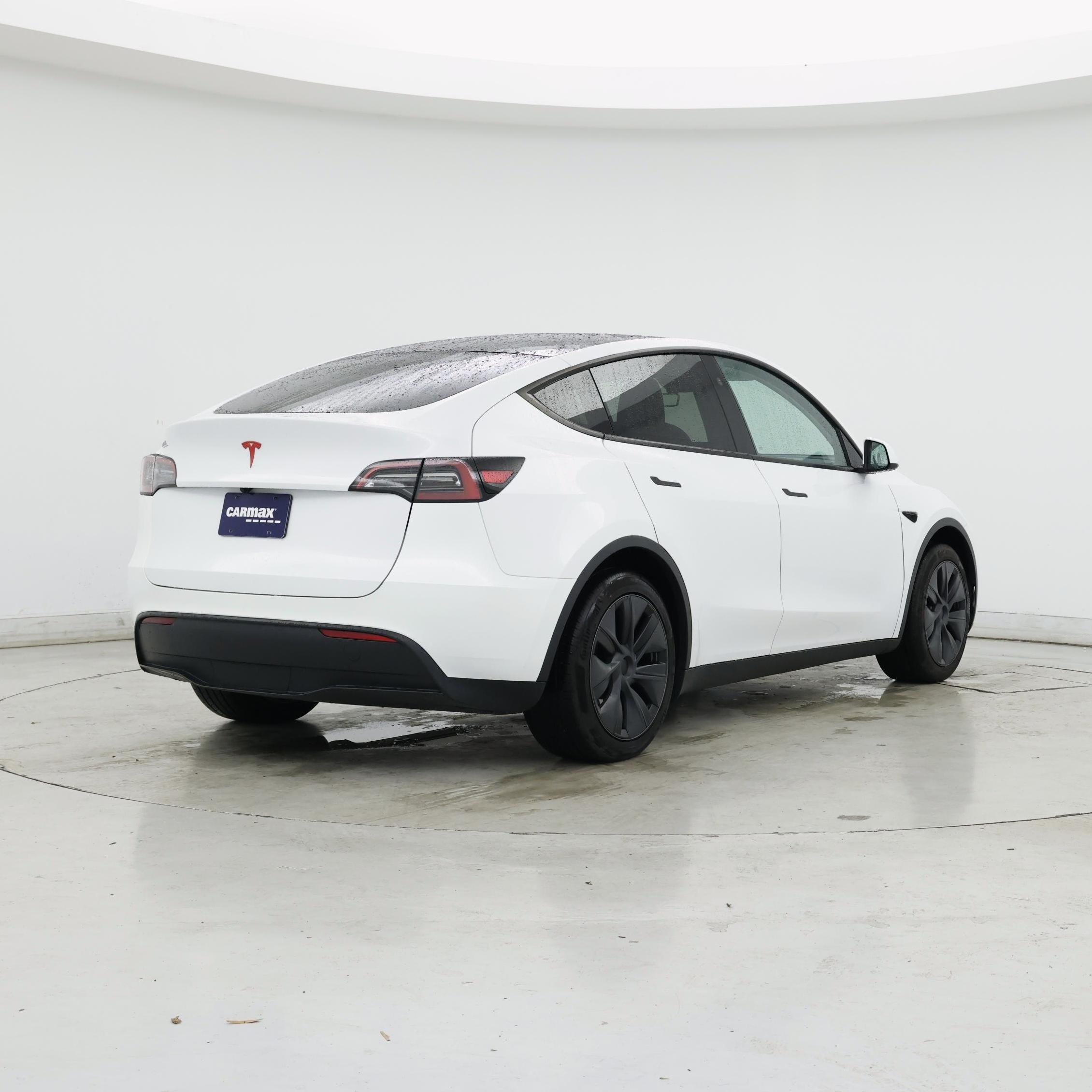 Thumbnail: 2024 Tesla Model Y - 8