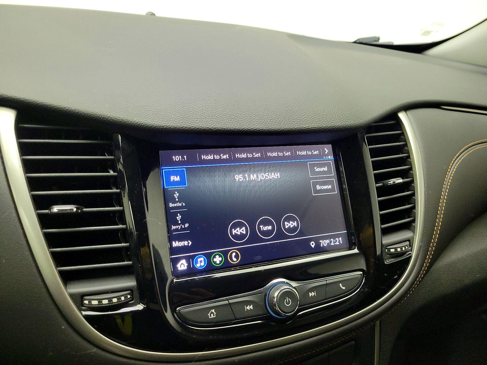 Thumbnail: 2019 Chevrolet Trax - 16