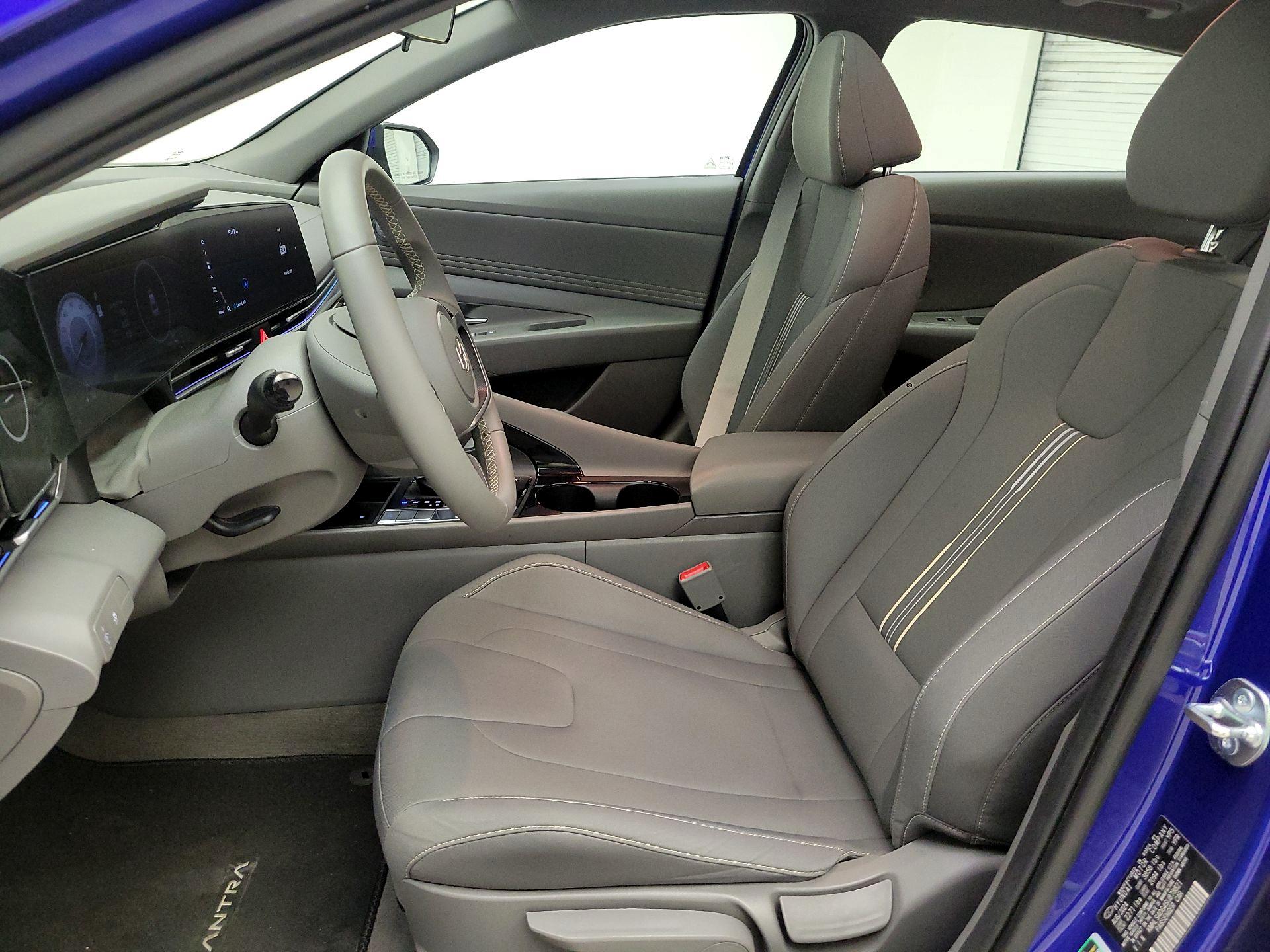 Thumbnail: 2025 Hyundai Elantra - 11