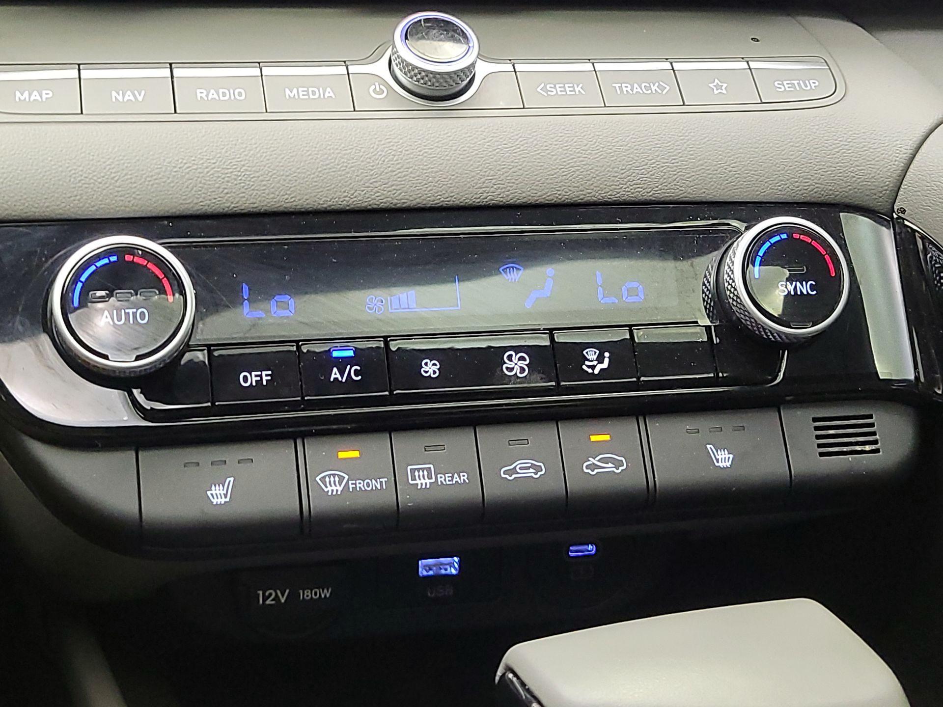 Thumbnail: 2025 Hyundai Elantra - 17