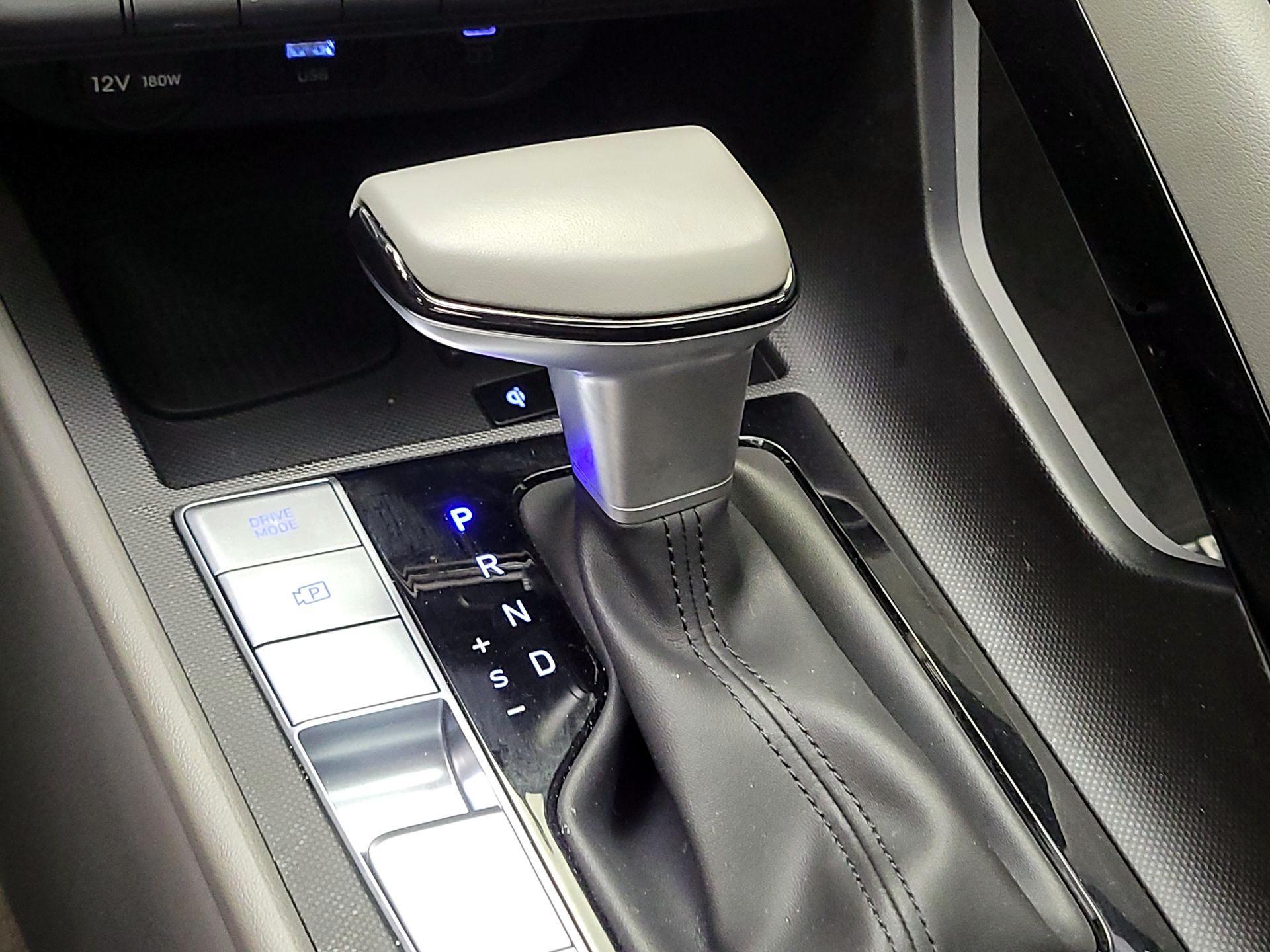 Thumbnail: 2025 Hyundai Elantra - 18