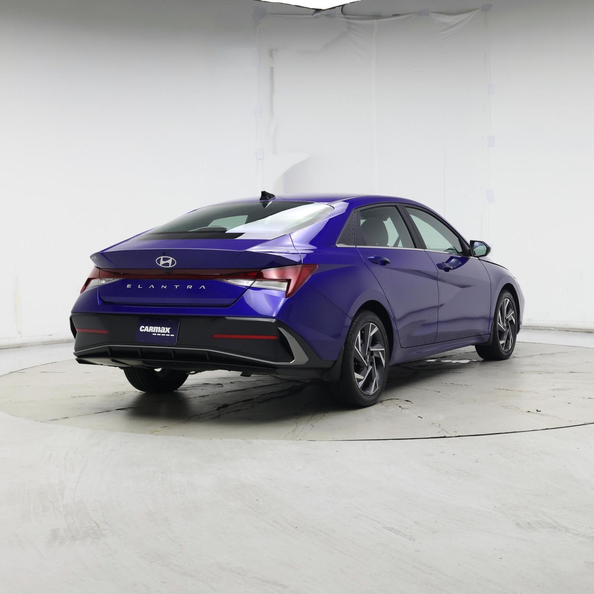 Thumbnail: 2025 Hyundai Elantra - 8