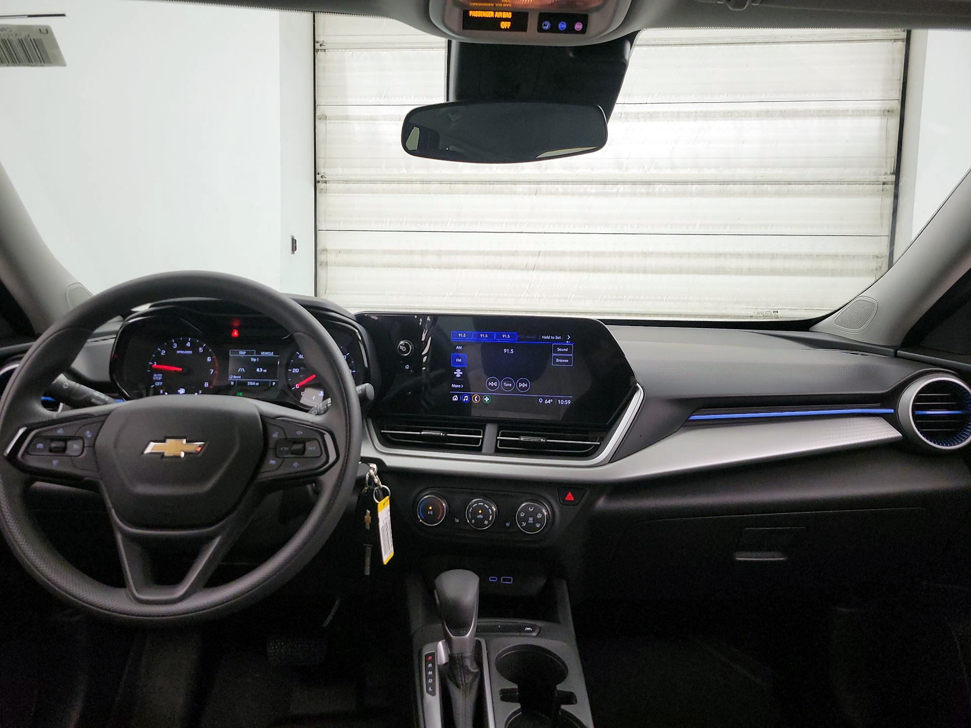 Thumbnail: 2025 Chevrolet Trax - 9