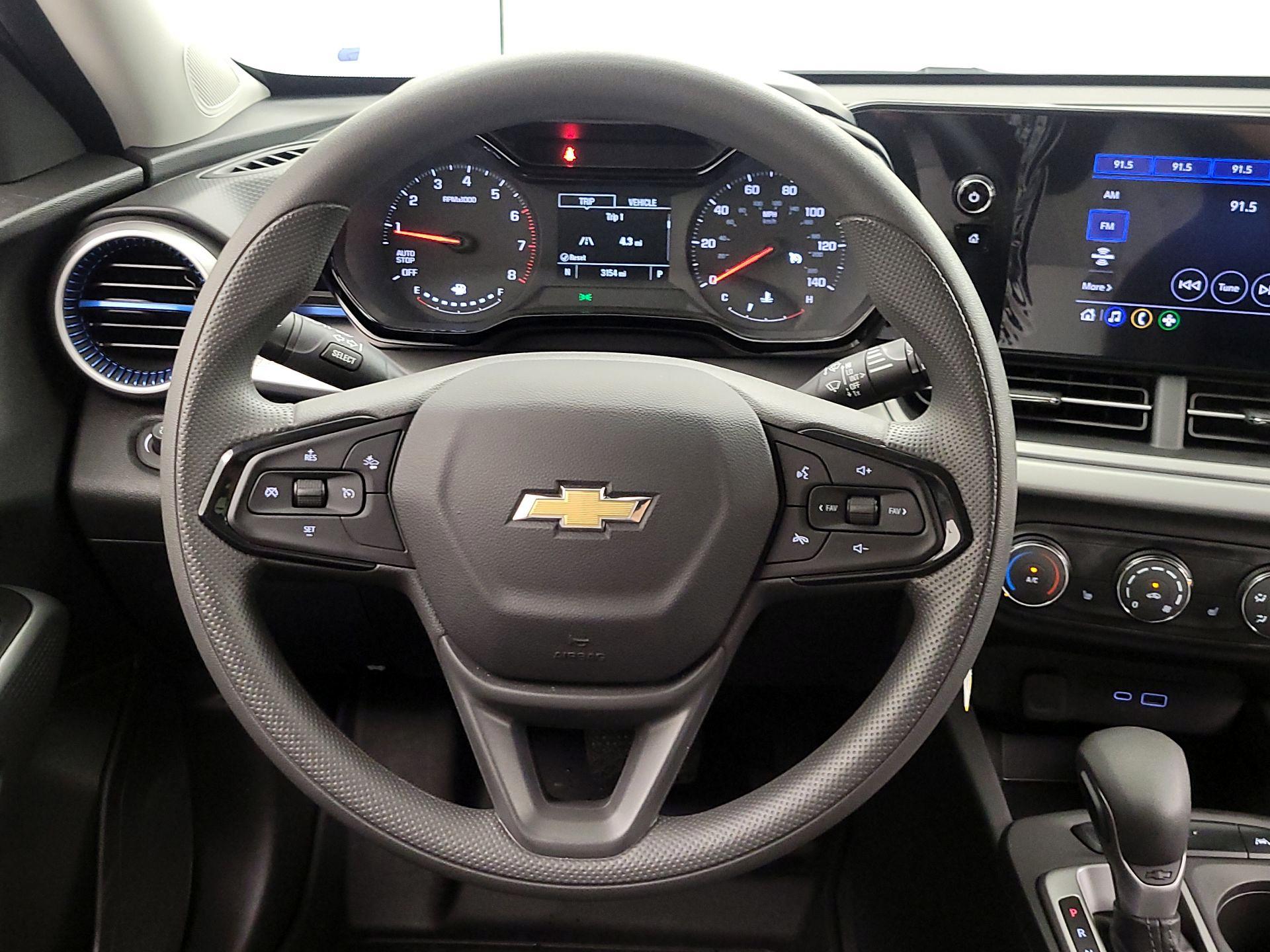Thumbnail: 2025 Chevrolet Trax - 10