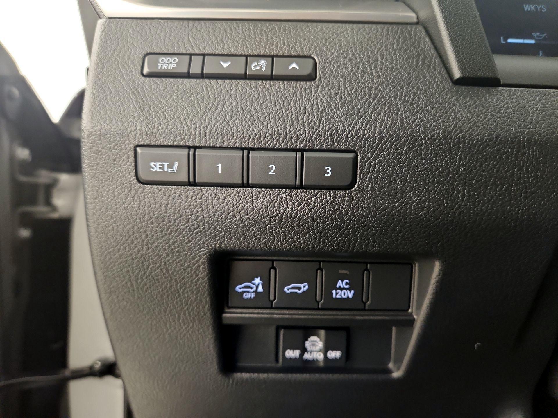 Thumbnail: 2025 Lexus GX - 13