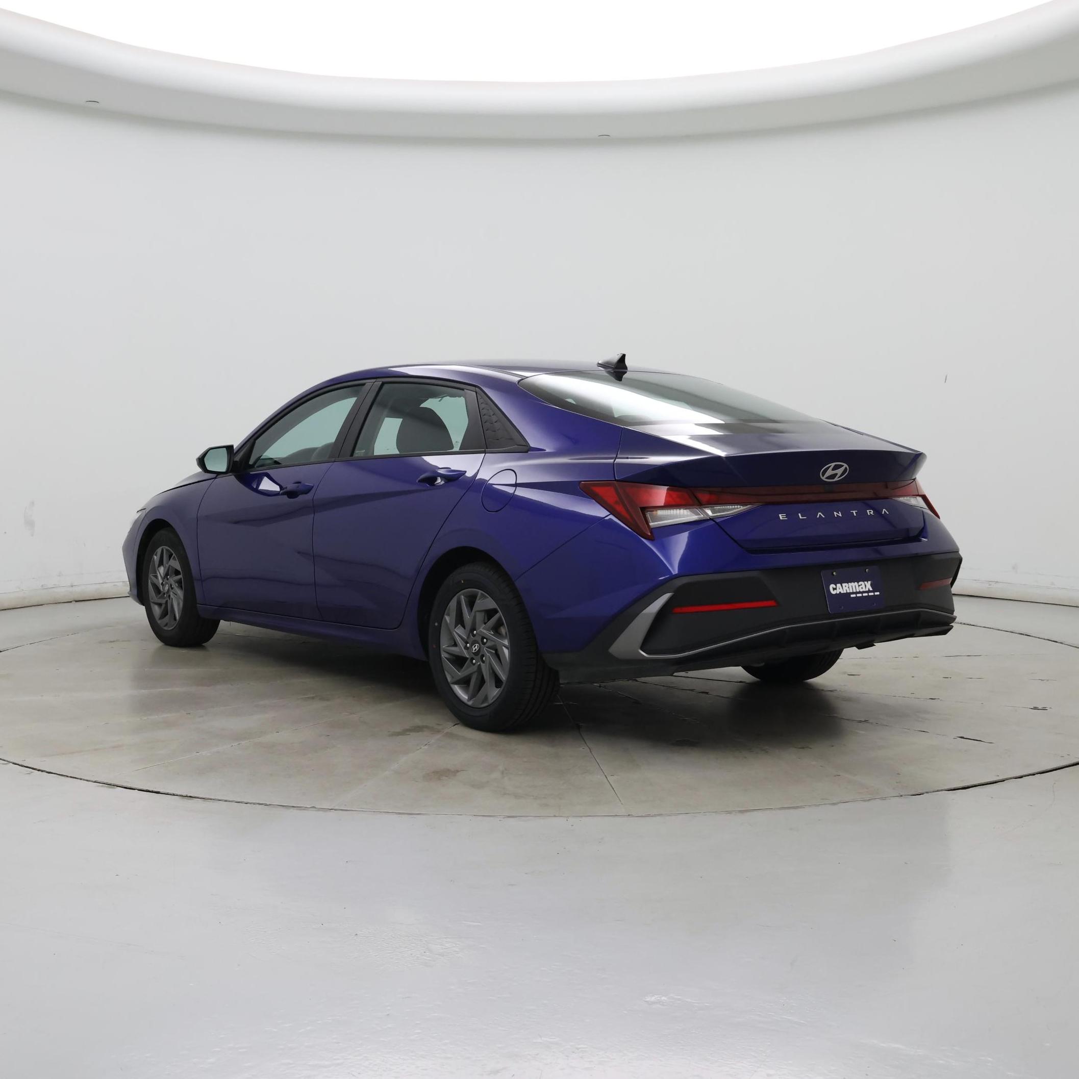 Thumbnail: 2024 Hyundai Elantra - 2