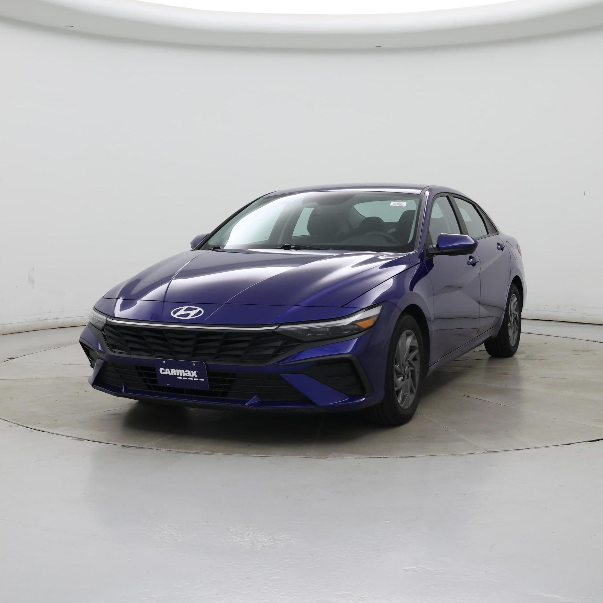 Thumbnail: 2024 Hyundai Elantra - 4