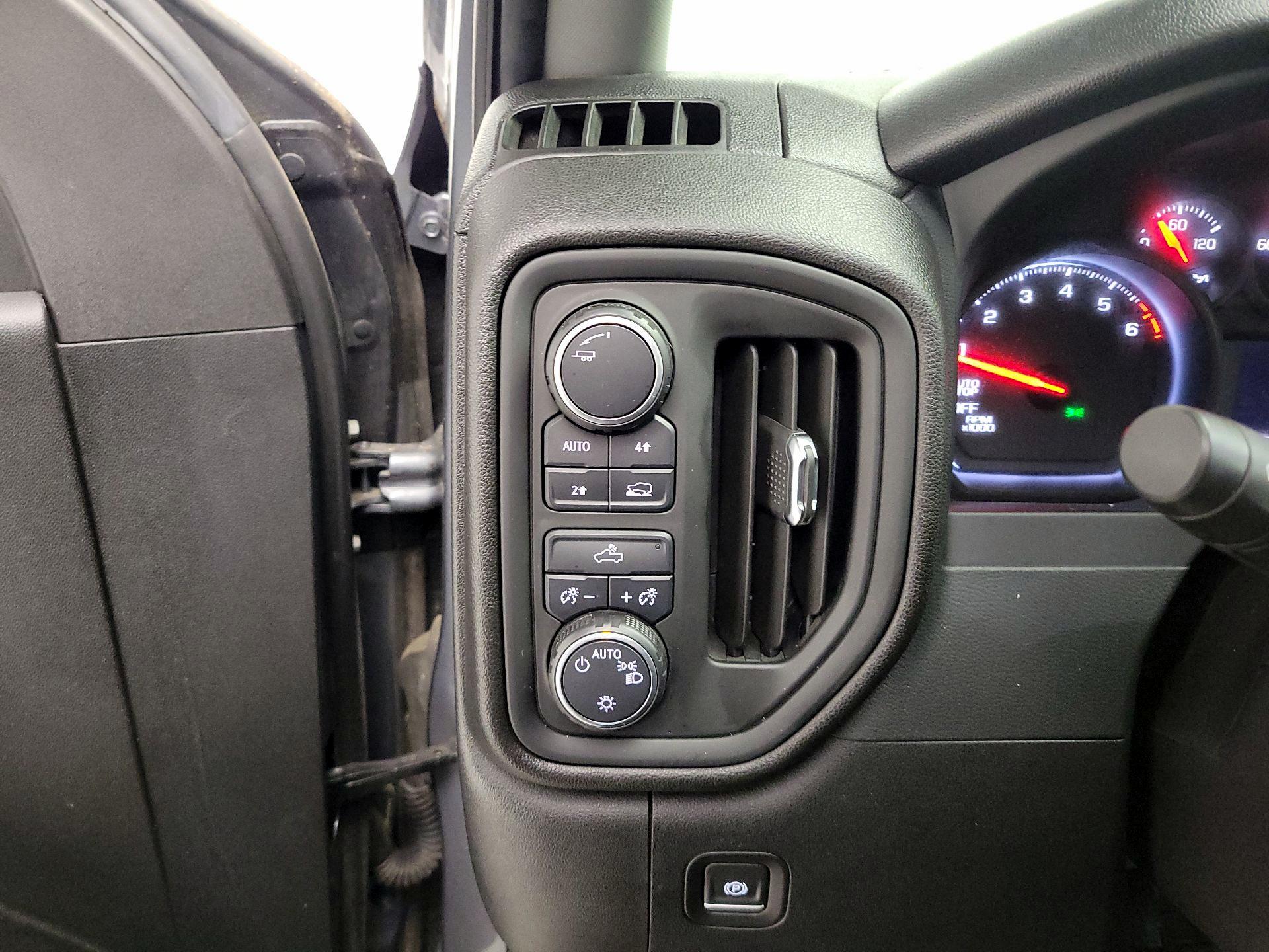 Thumbnail: 2021 Chevrolet Silverado 1500 - 13