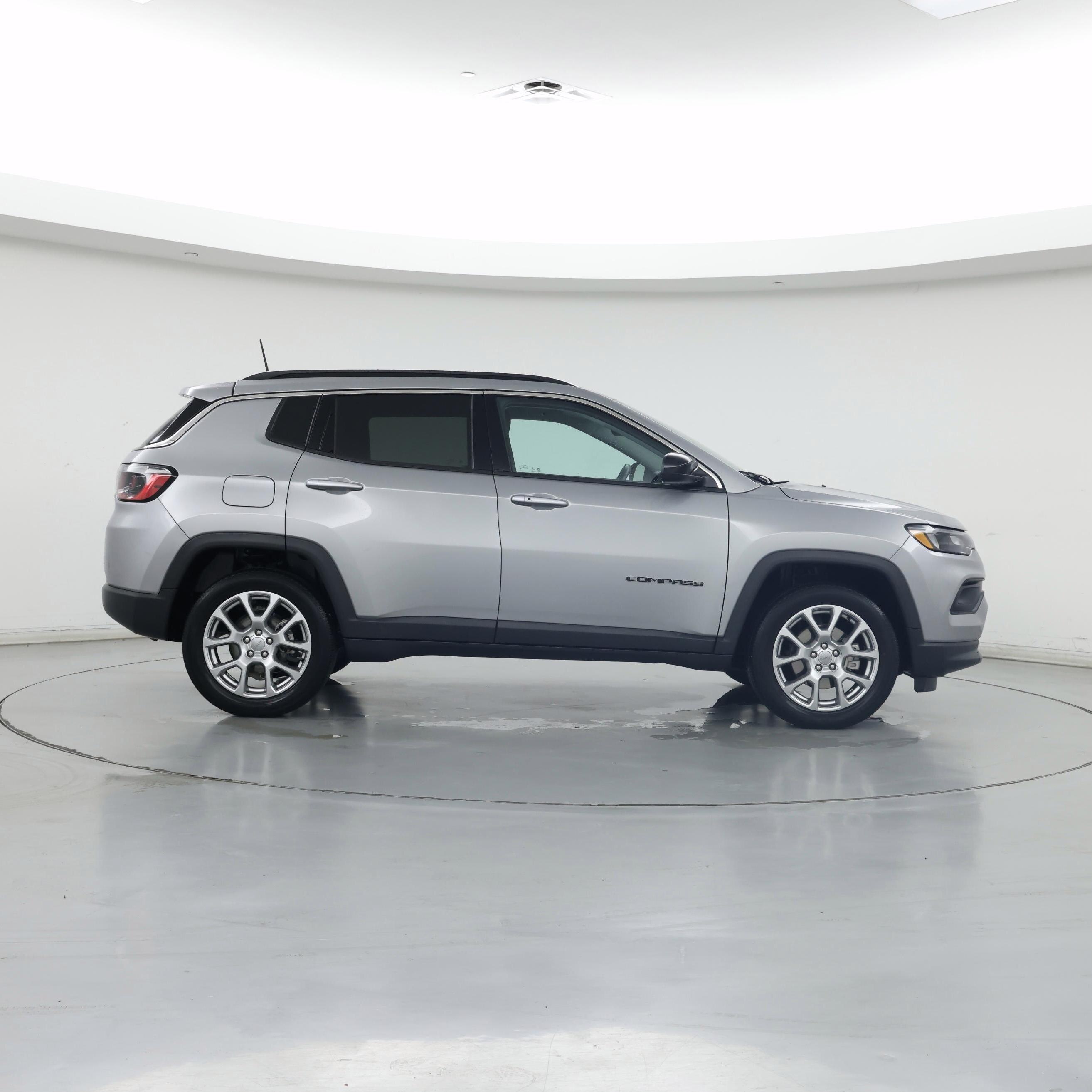 Thumbnail: 2022 Jeep Compass - 7