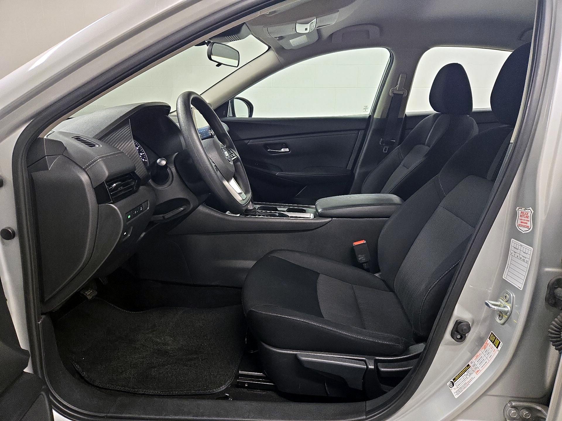Thumbnail: 2023 Nissan Sentra - 11