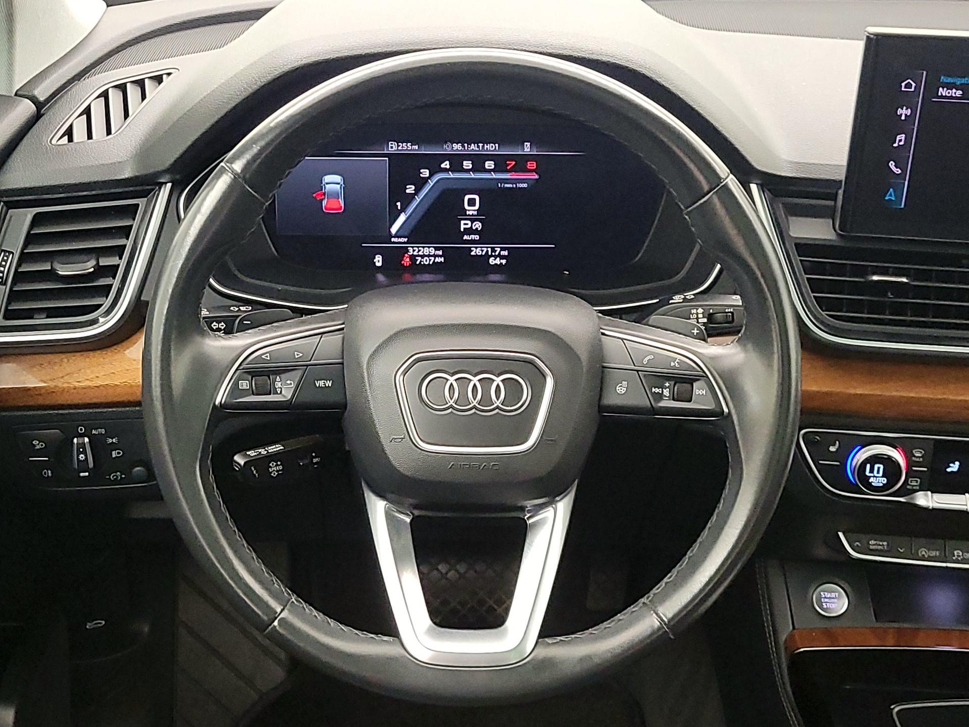 Thumbnail: 2022 Audi Q5 - 10
