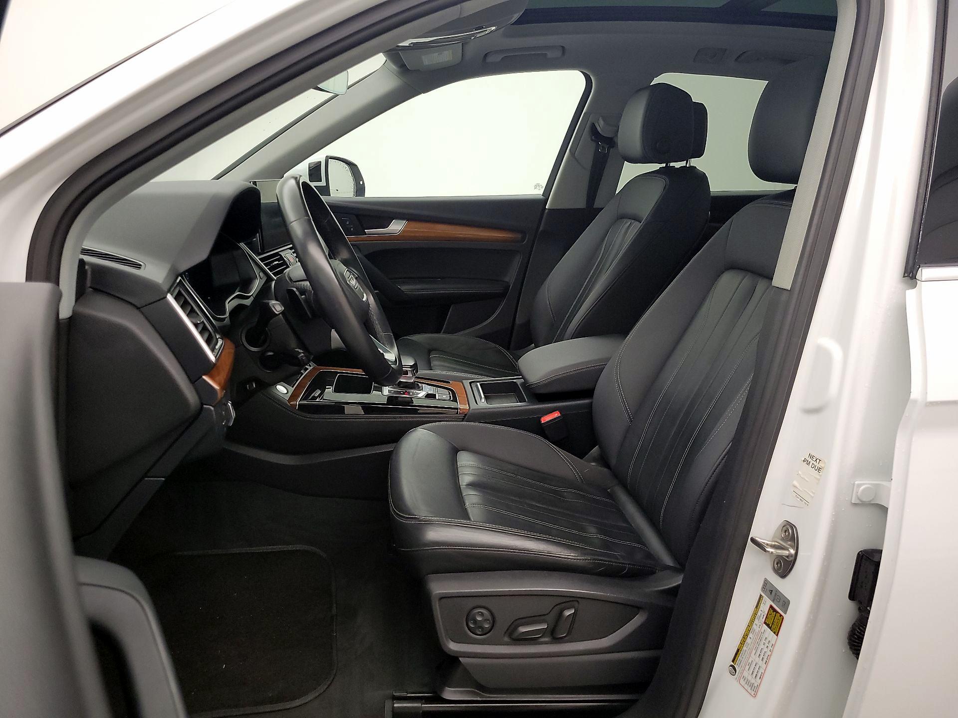 Thumbnail: 2022 Audi Q5 - 11
