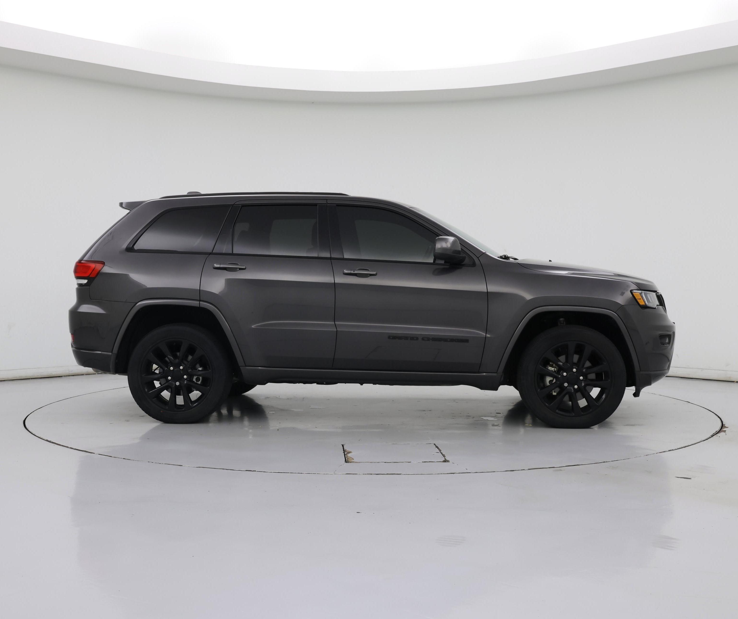 Thumbnail: 2021 Jeep Grand Cherokee - 7