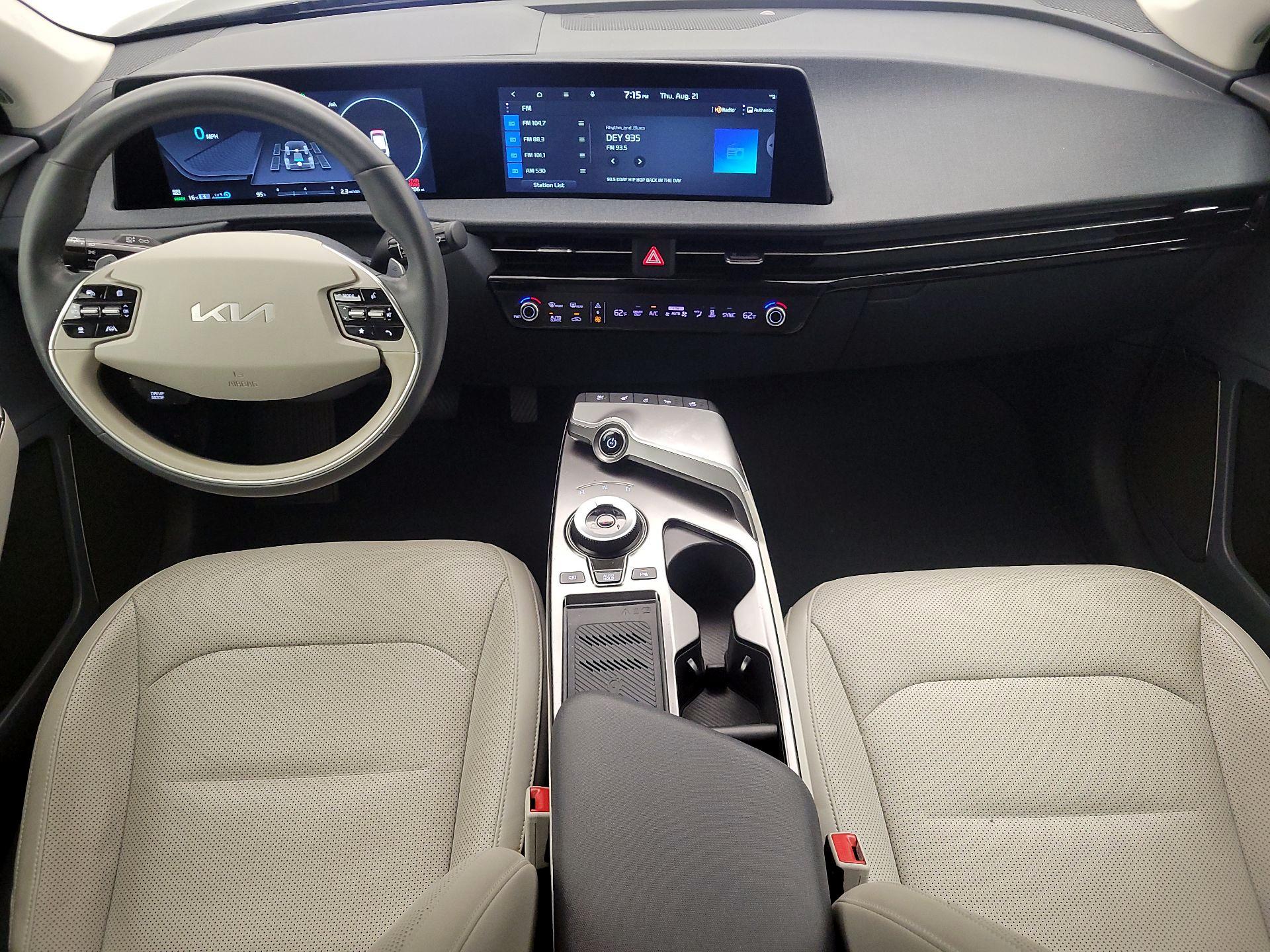 Thumbnail: 2022 Kia EV6 - 9