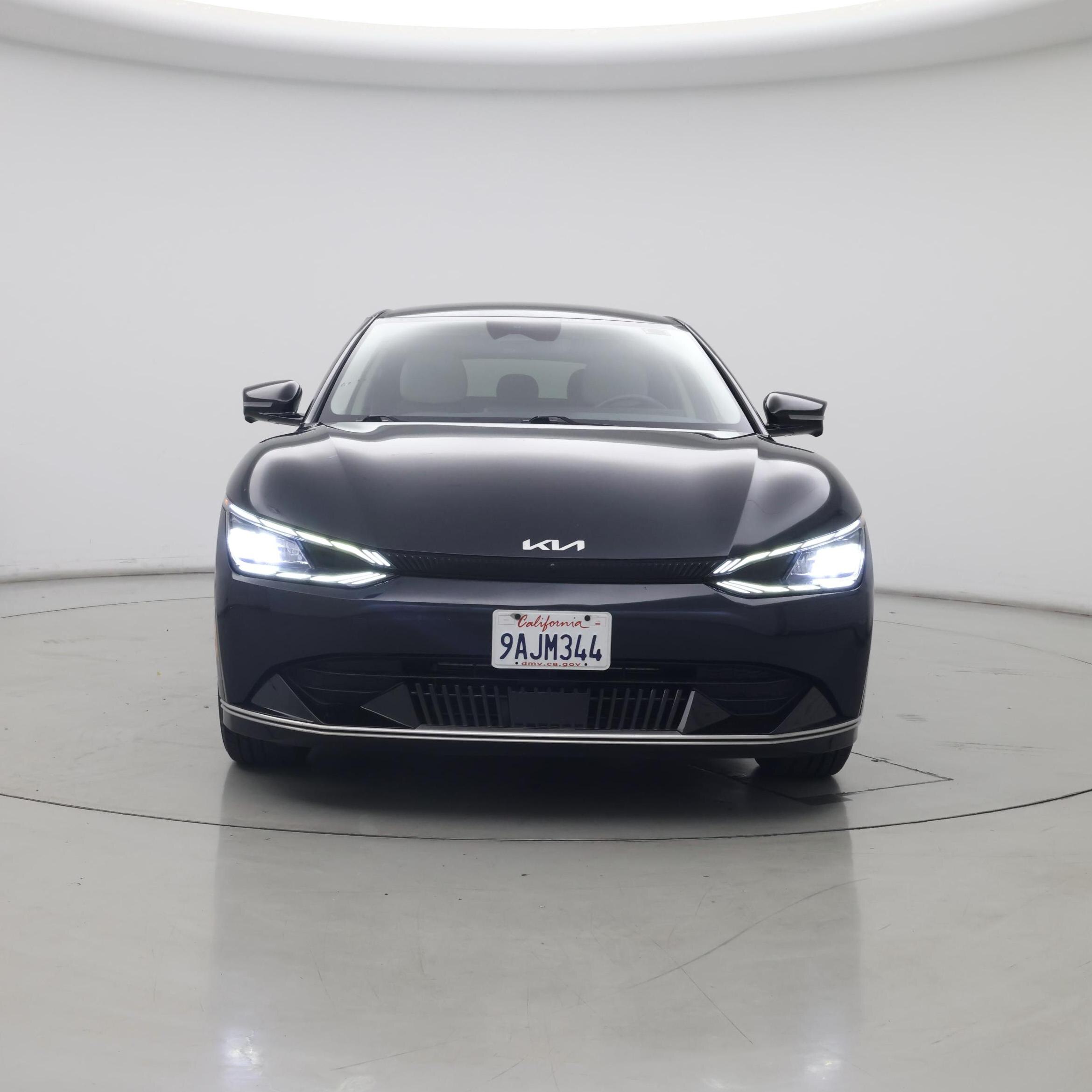 Thumbnail: 2022 Kia EV6 - 5