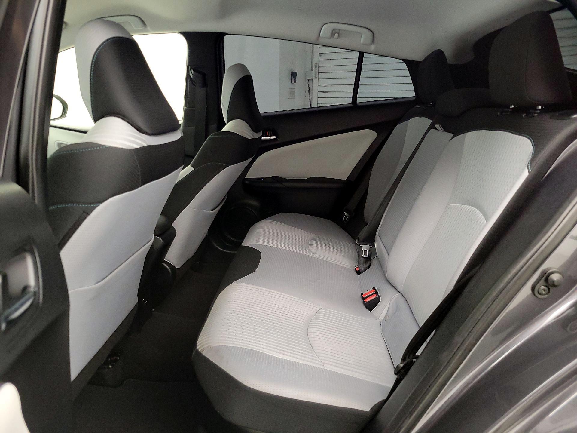 Thumbnail: 2016 Toyota Prius - 19