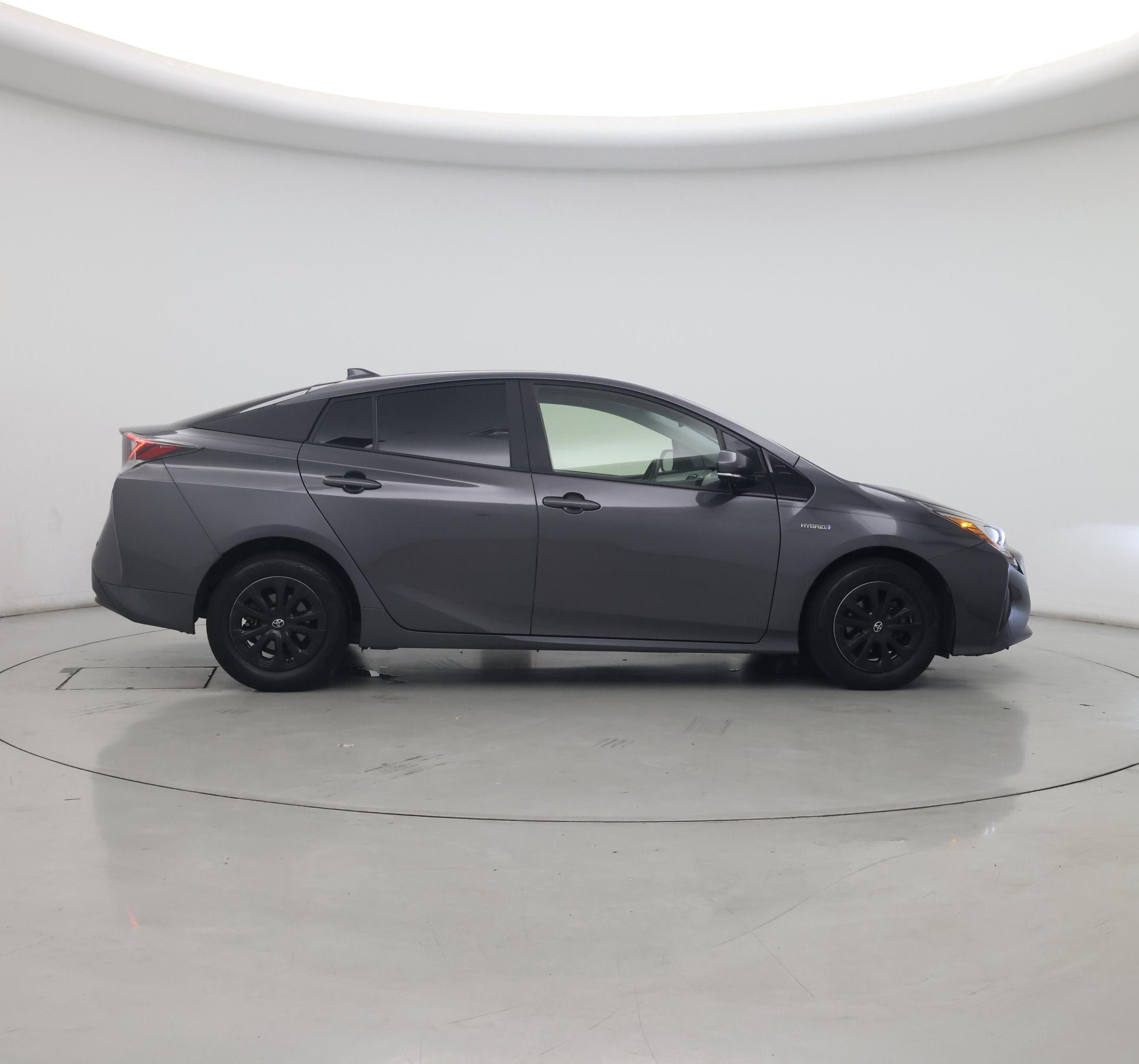 Thumbnail: 2016 Toyota Prius - 7