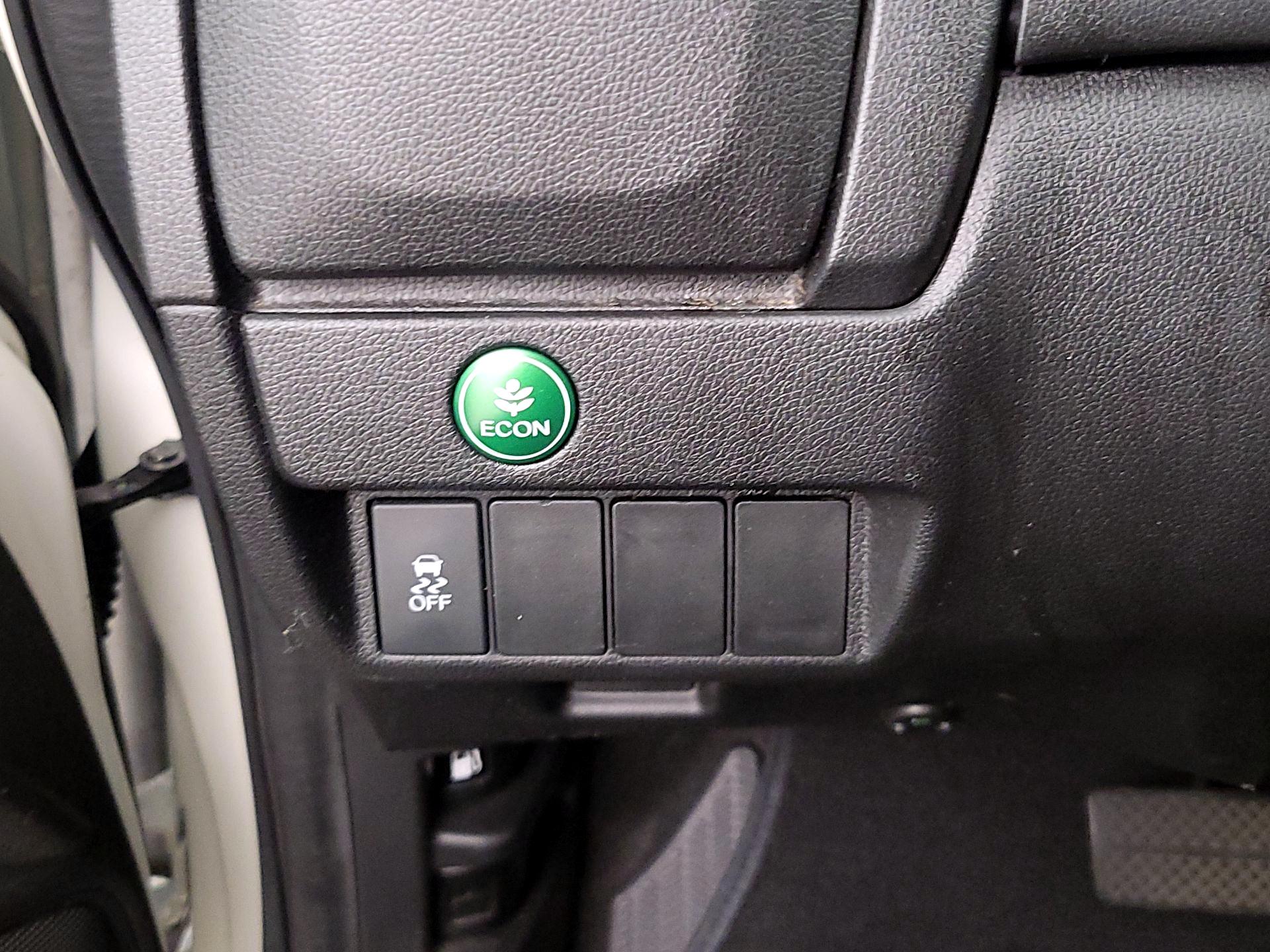 Thumbnail: 2016 Honda Fit - 13