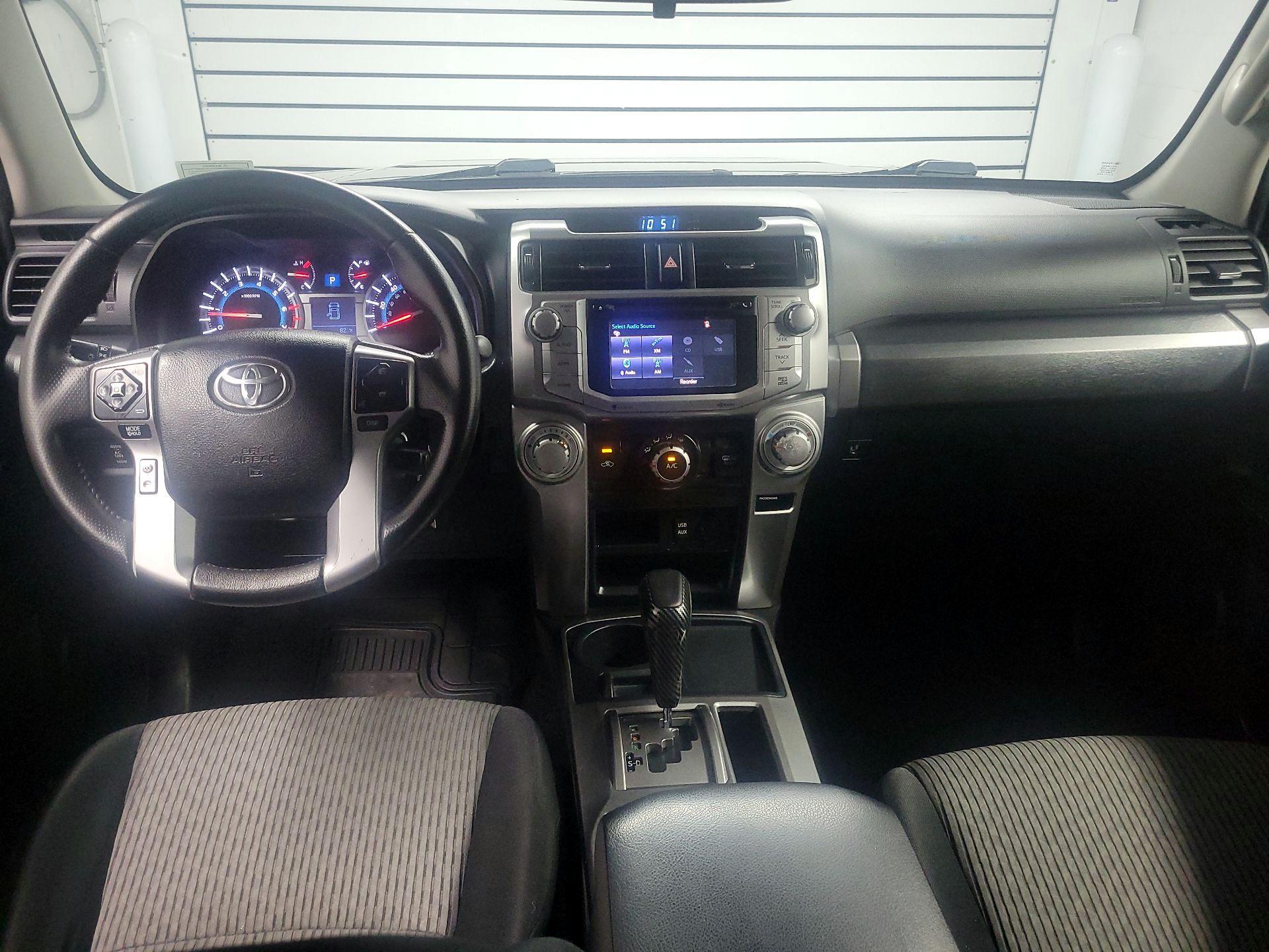 Thumbnail: 2016 Toyota 4Runner - 9